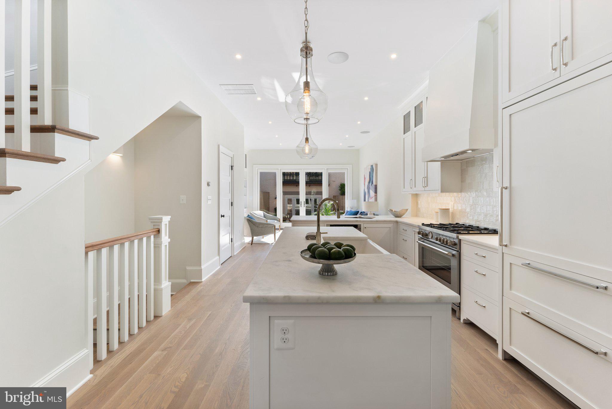 CAPITOL HILL - Residential