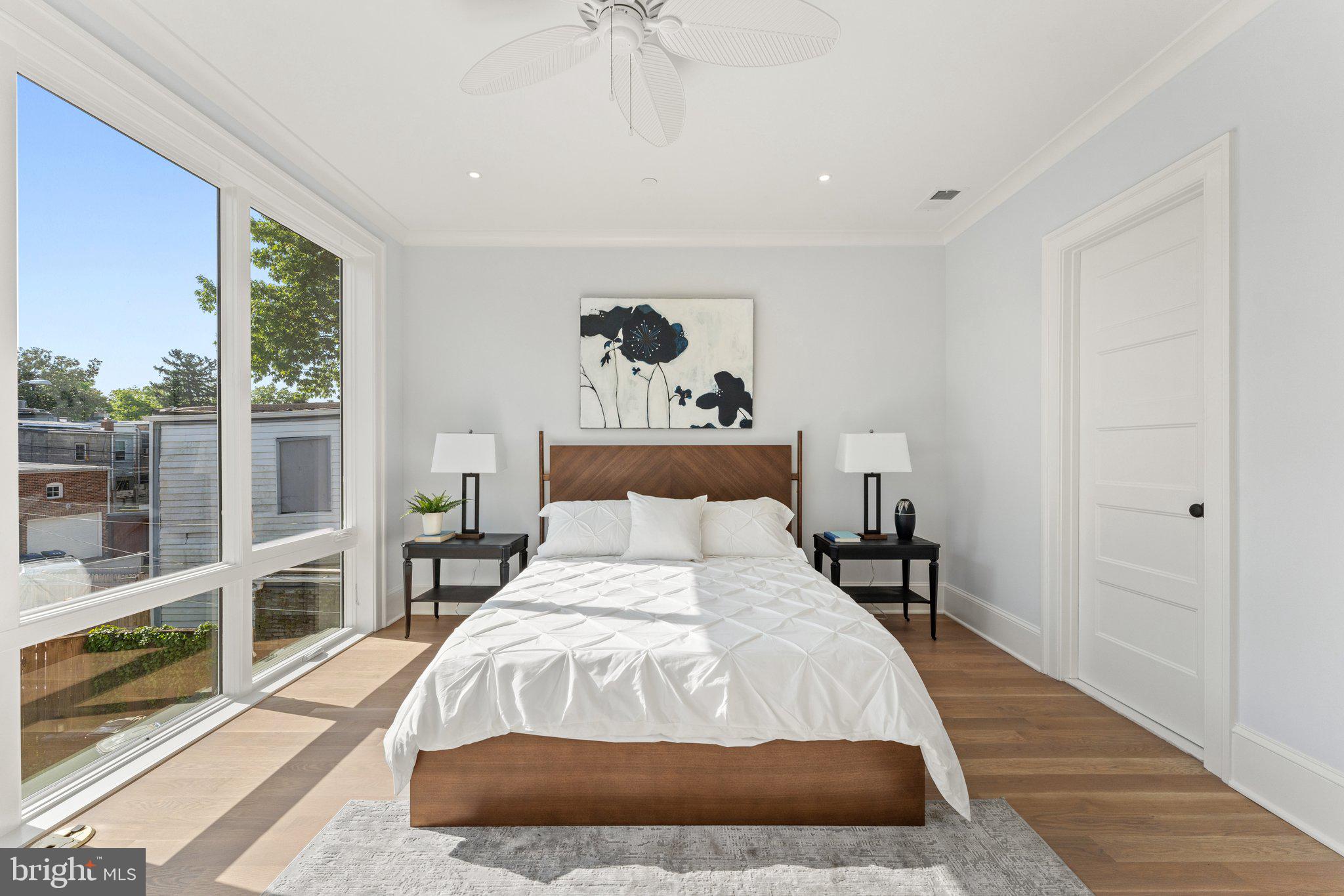CAPITOL HILL - Residential