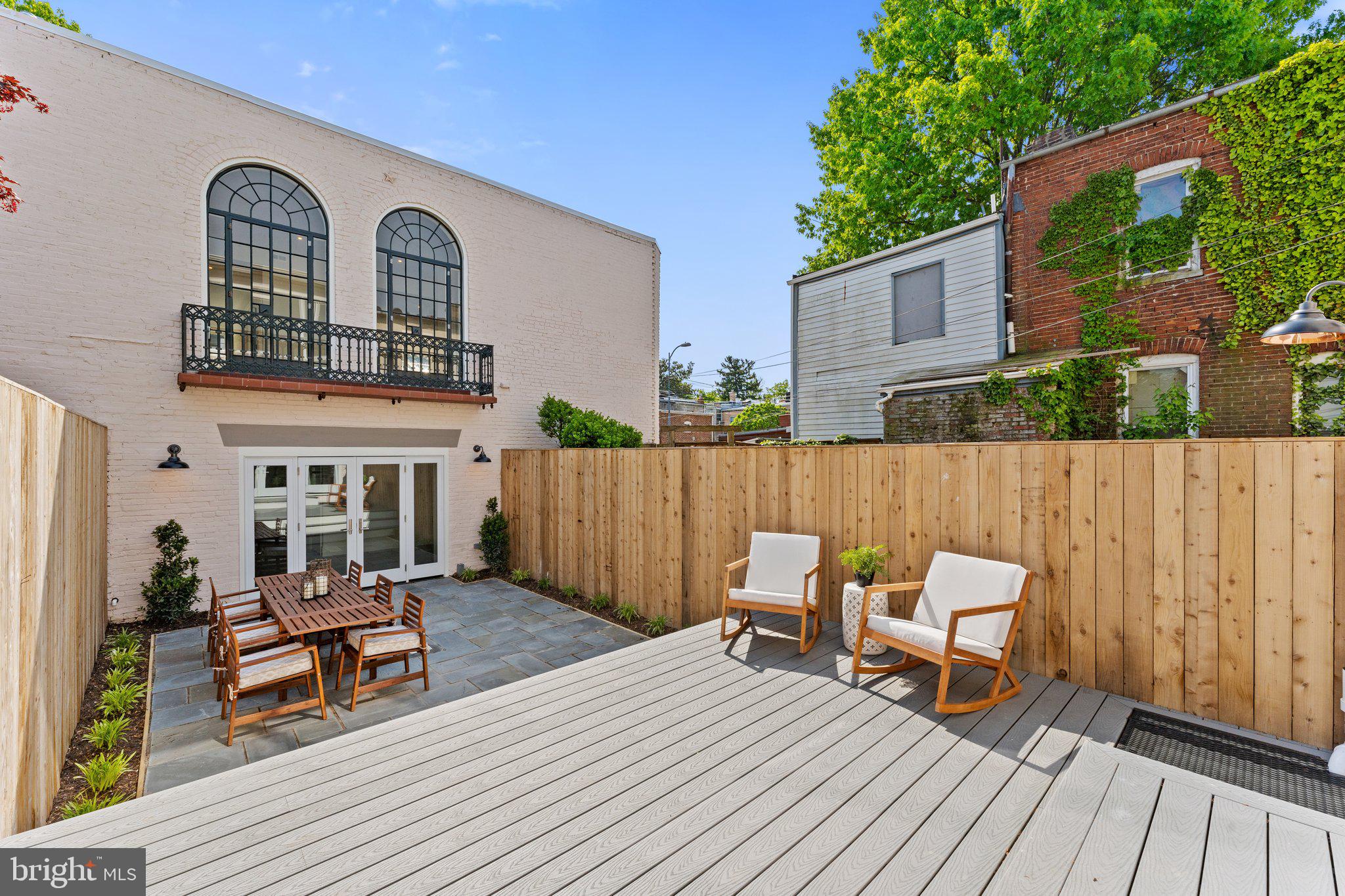 CAPITOL HILL - Residential