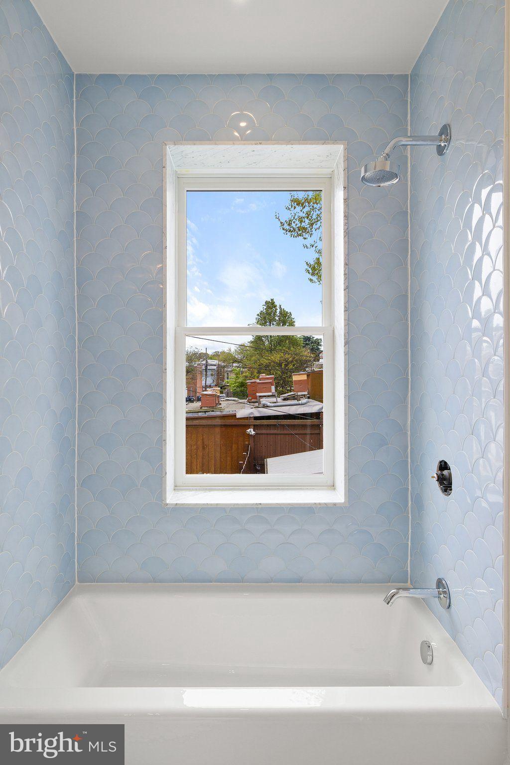 CAPITOL HILL - Residential