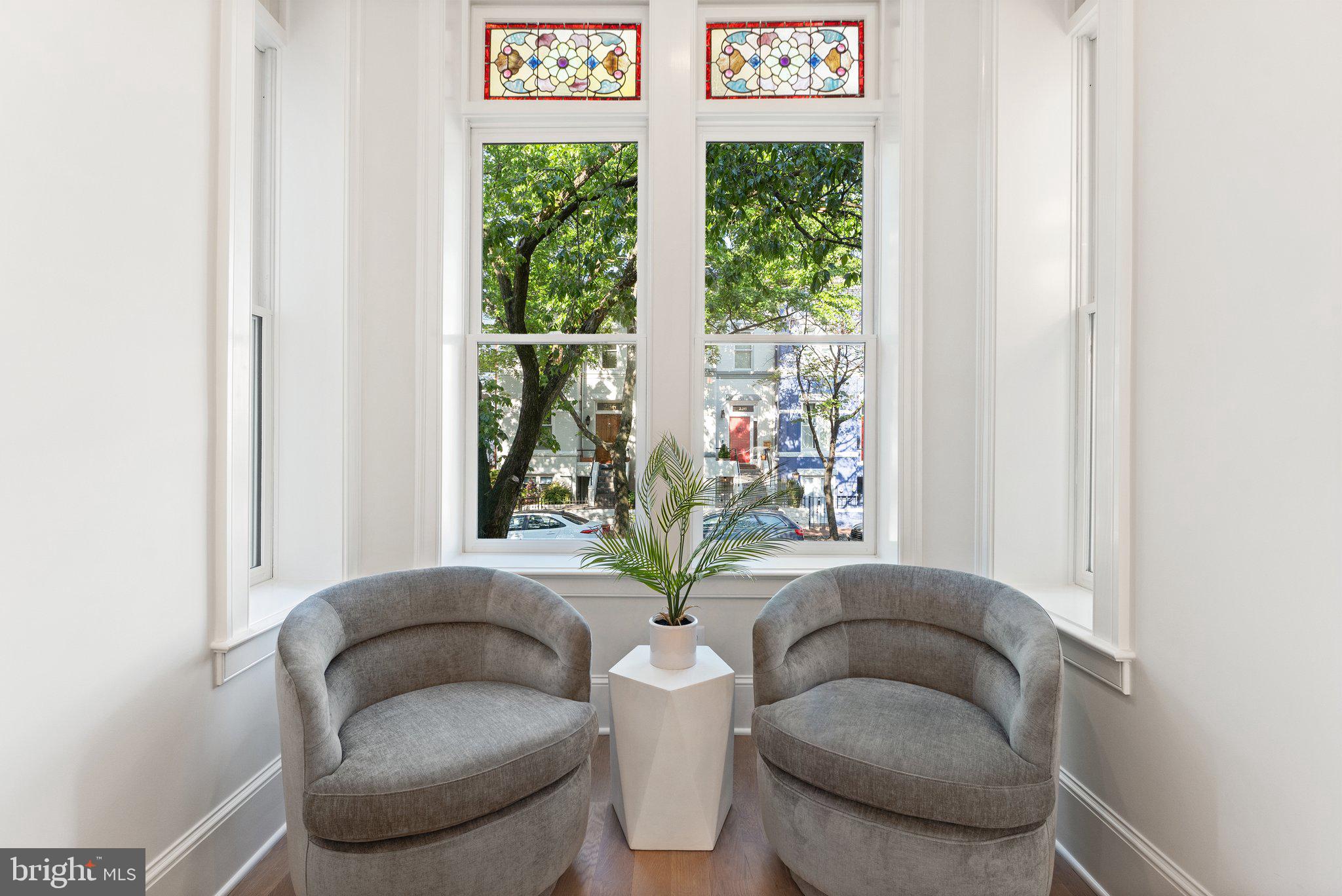 CAPITOL HILL - Residential