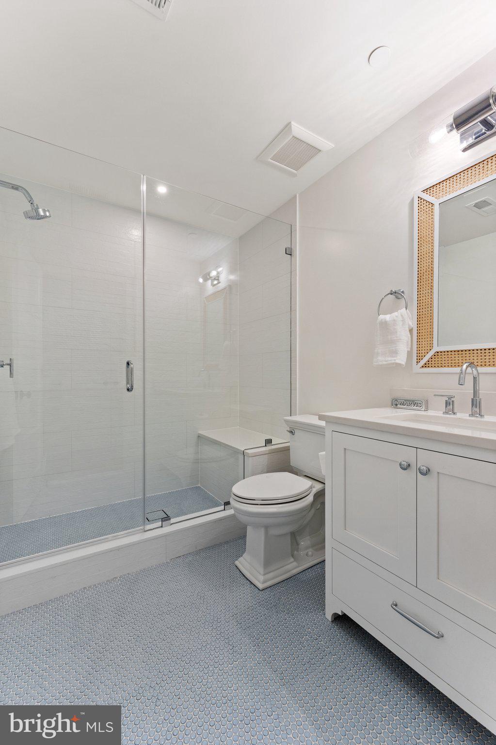 CAPITOL HILL - Residential