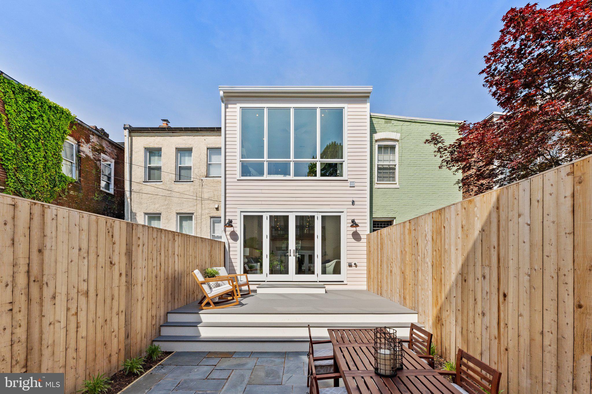 CAPITOL HILL - Residential
