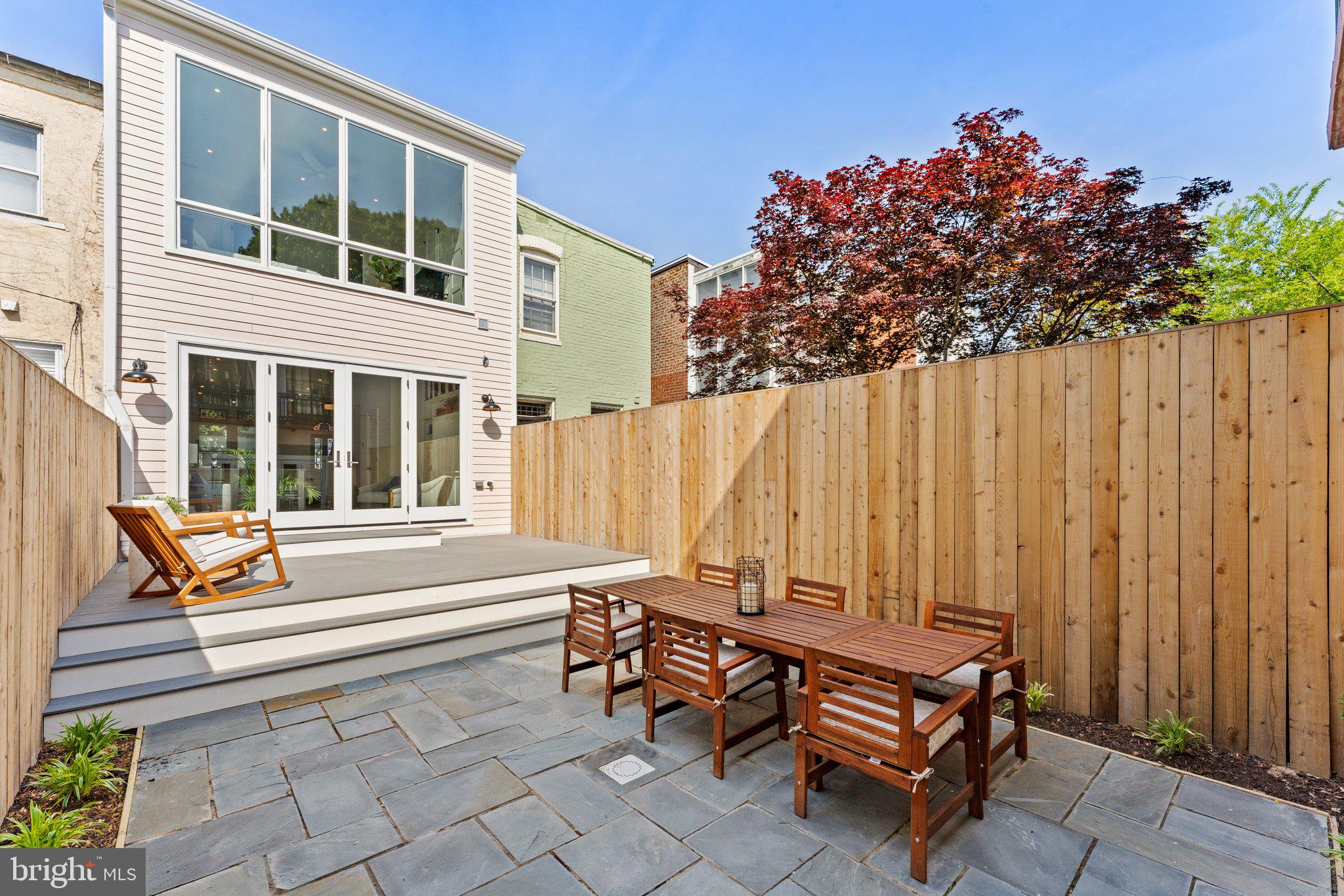CAPITOL HILL - Residential