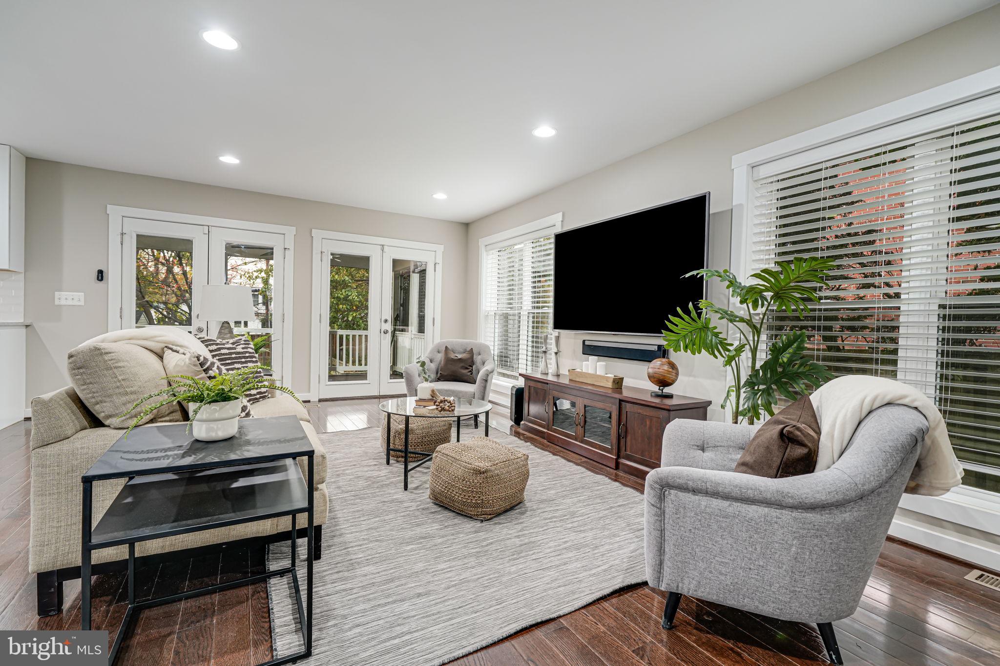 HIGHVIEW PARK - Residential