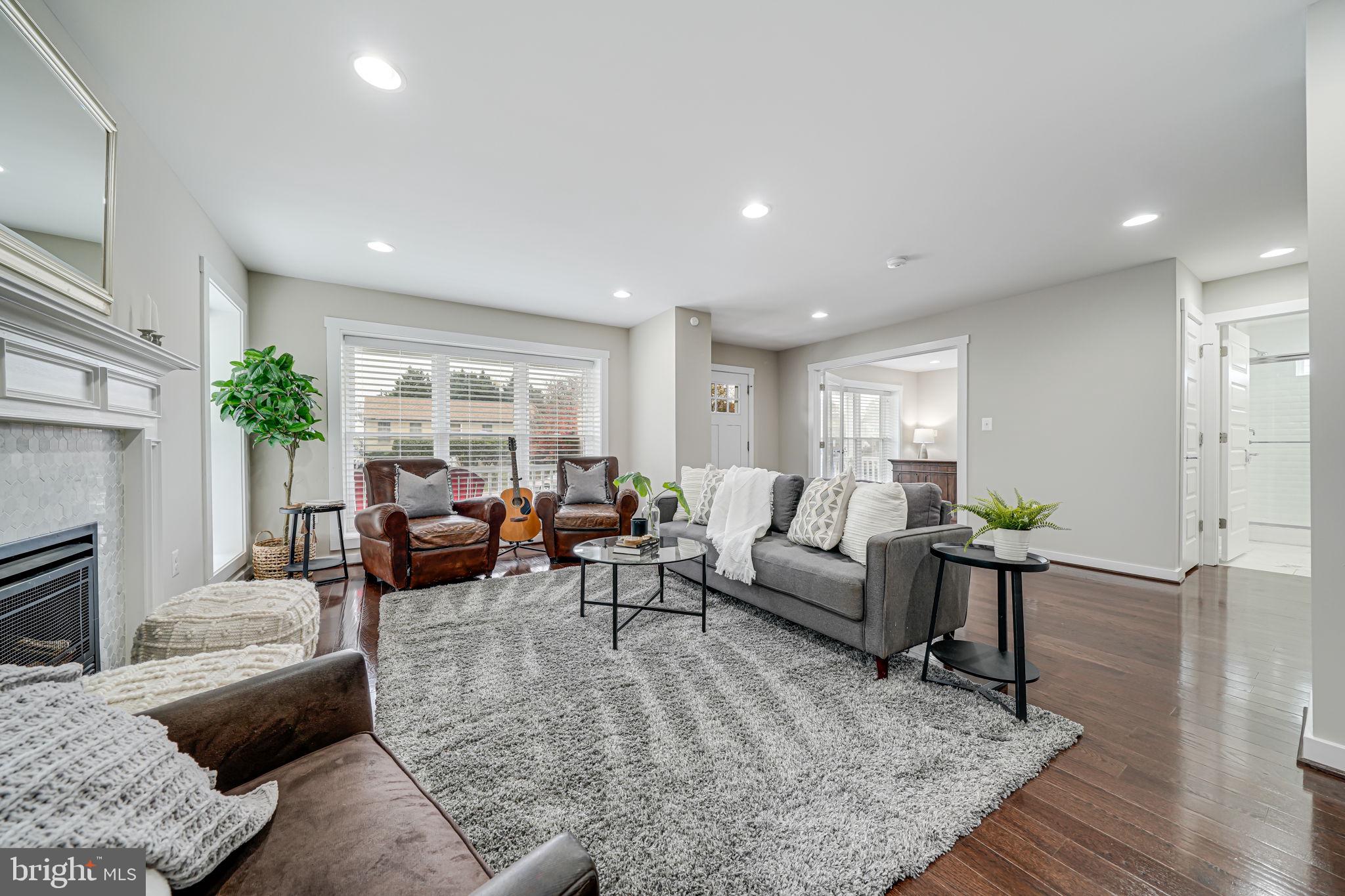 HIGHVIEW PARK - Residential