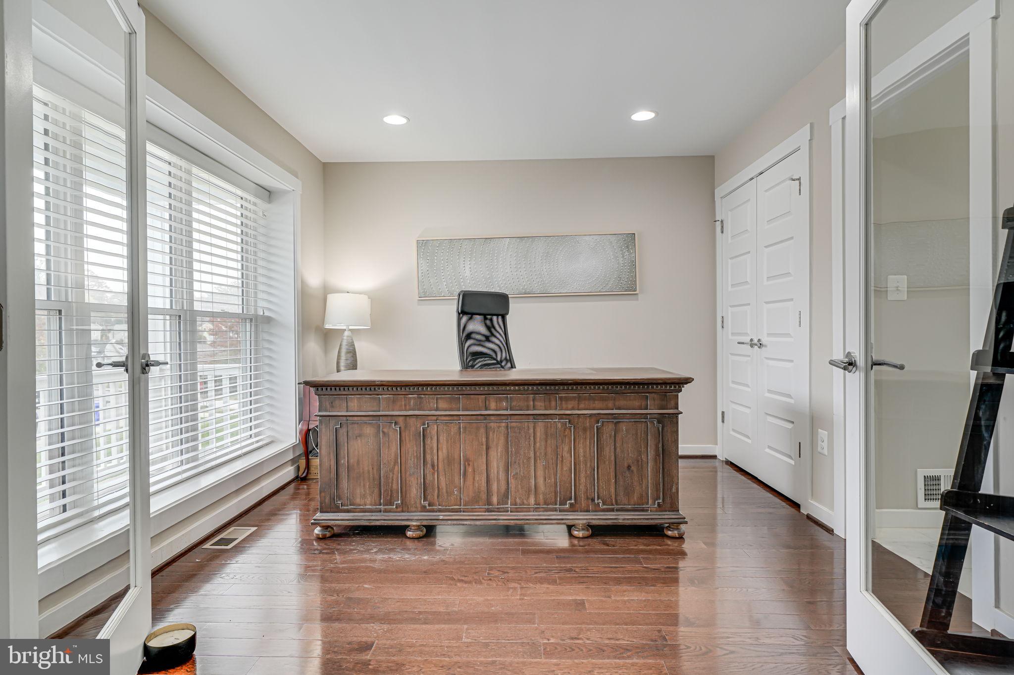 HIGHVIEW PARK - Residential