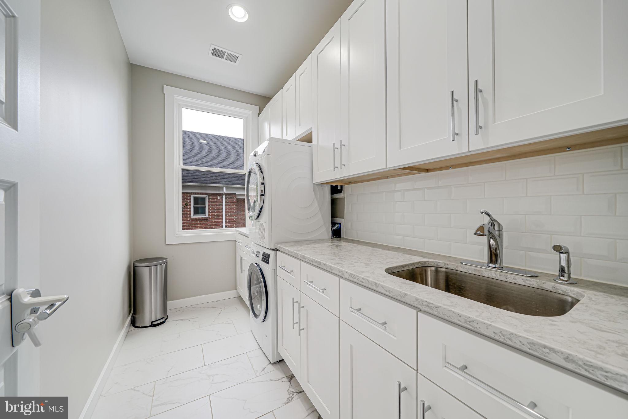 HIGHVIEW PARK - Residential