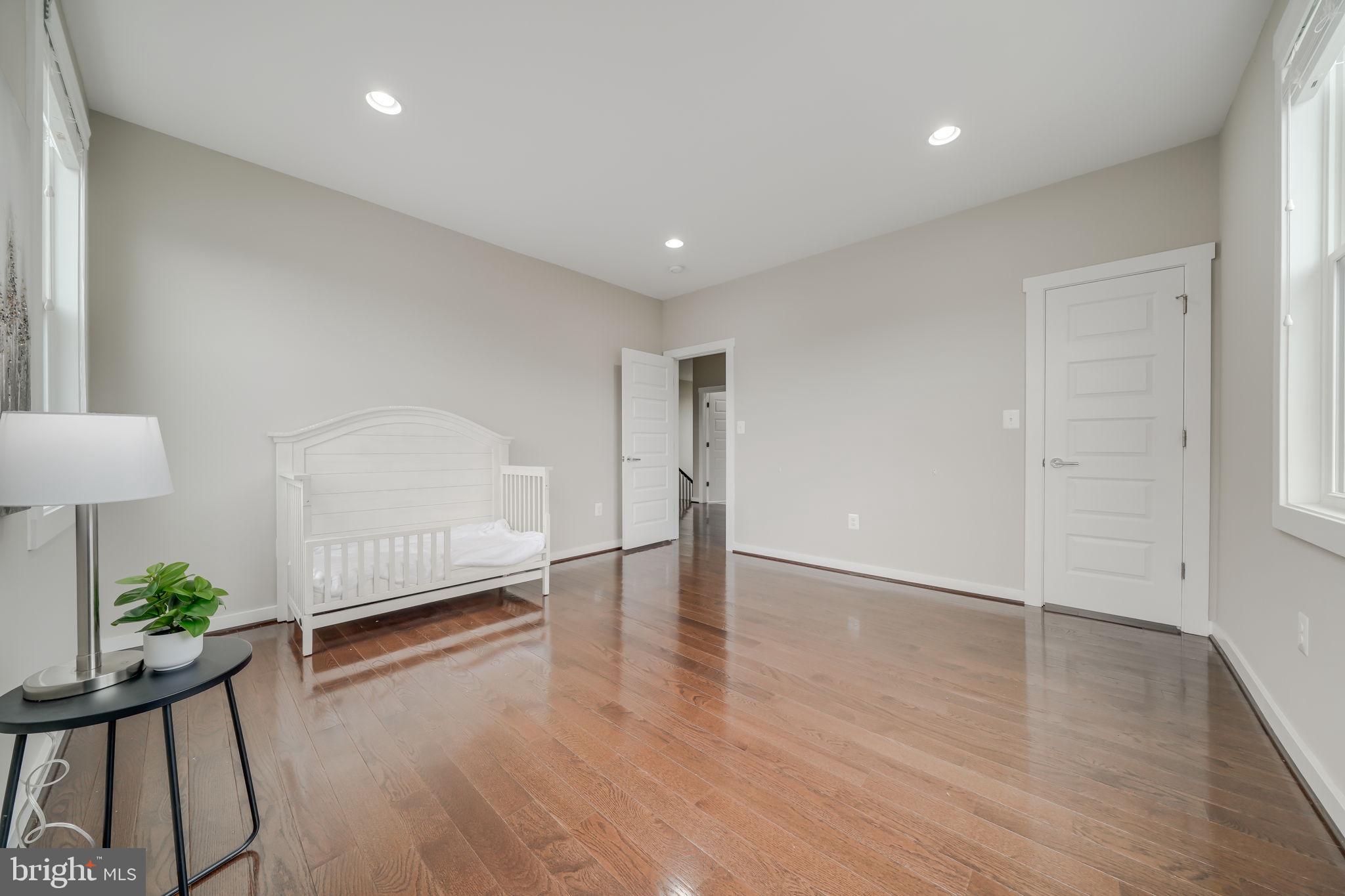 HIGHVIEW PARK - Residential