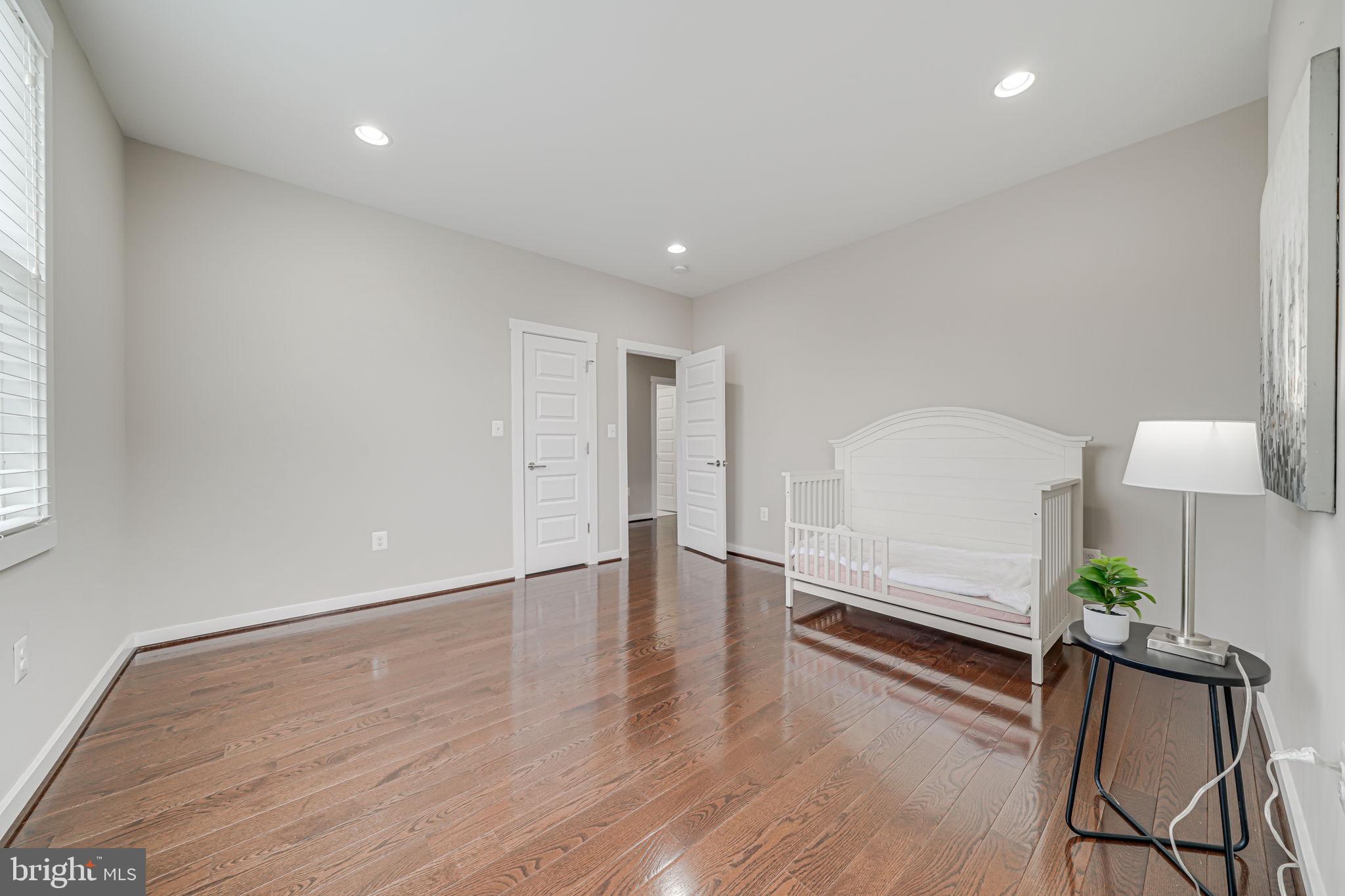 HIGHVIEW PARK - Residential