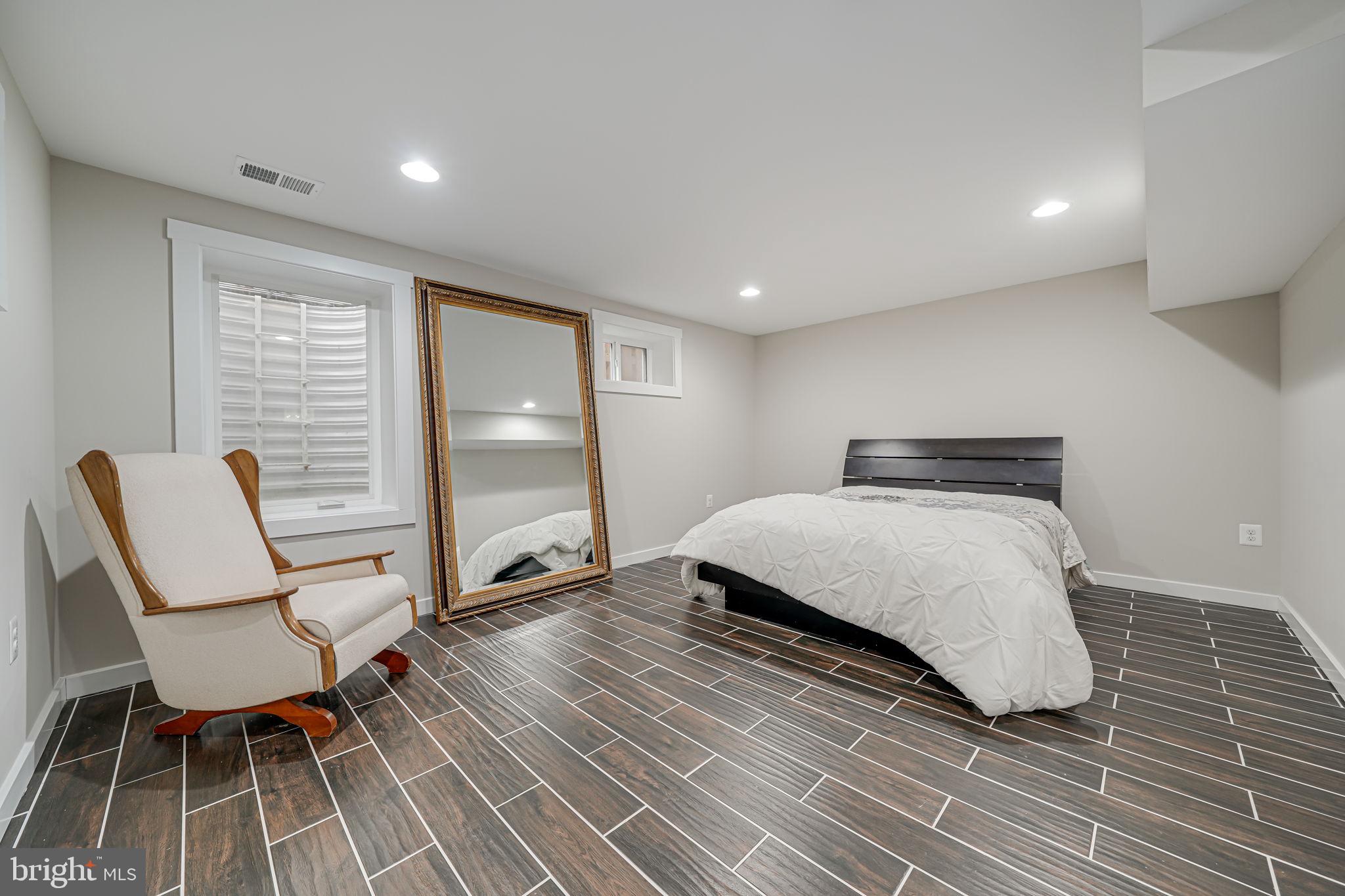 HIGHVIEW PARK - Residential