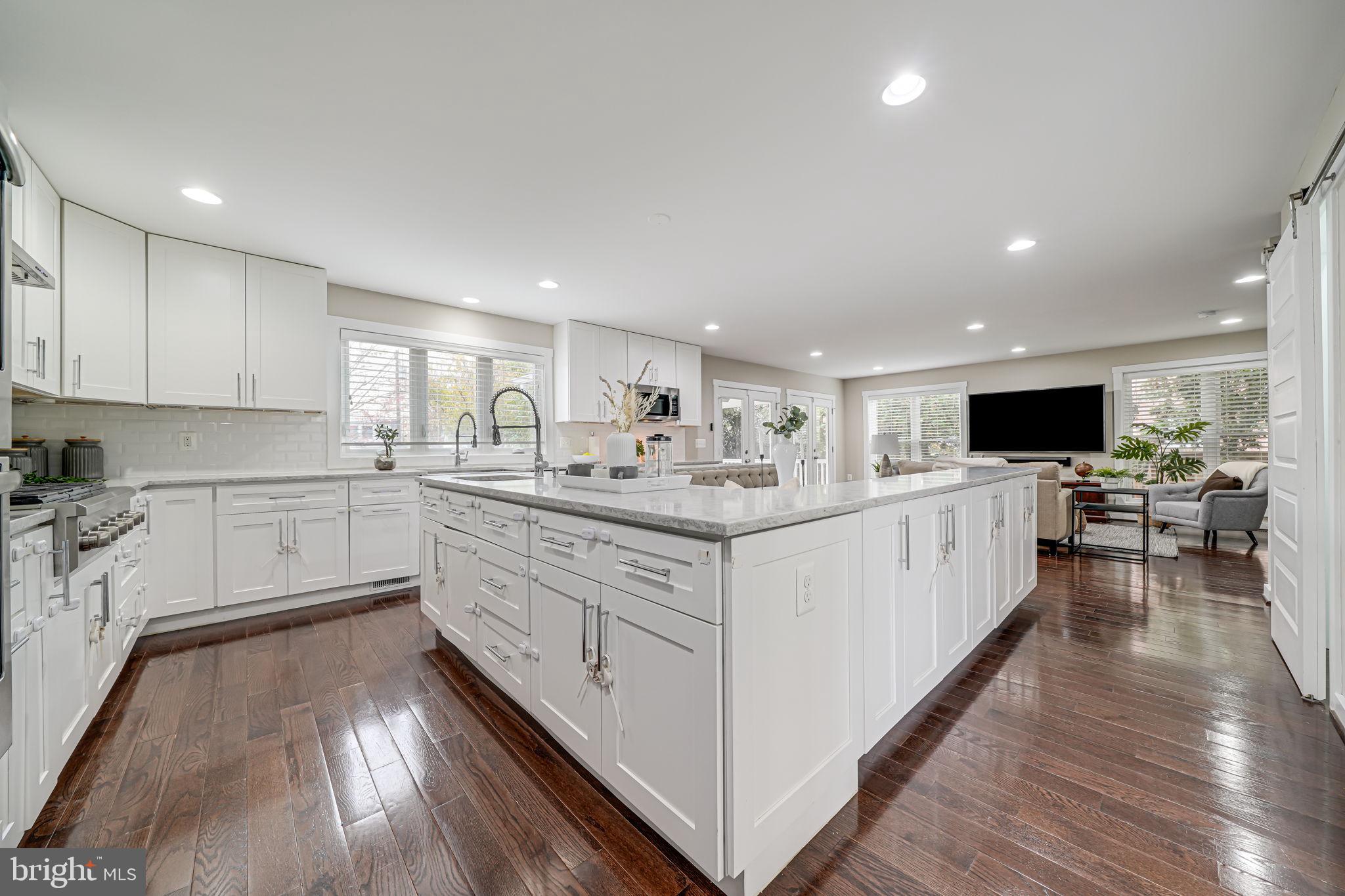 HIGHVIEW PARK - Residential