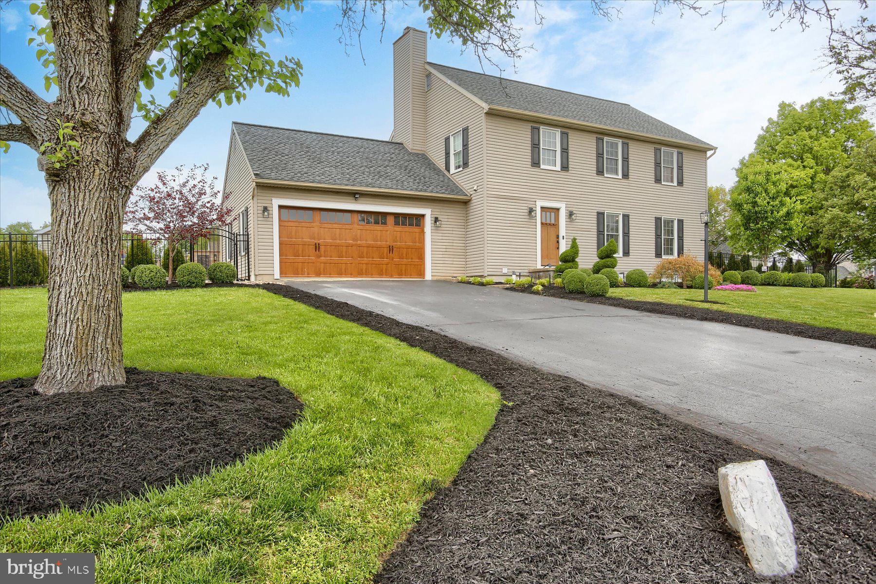 11 WHEATSTONE DRIVE