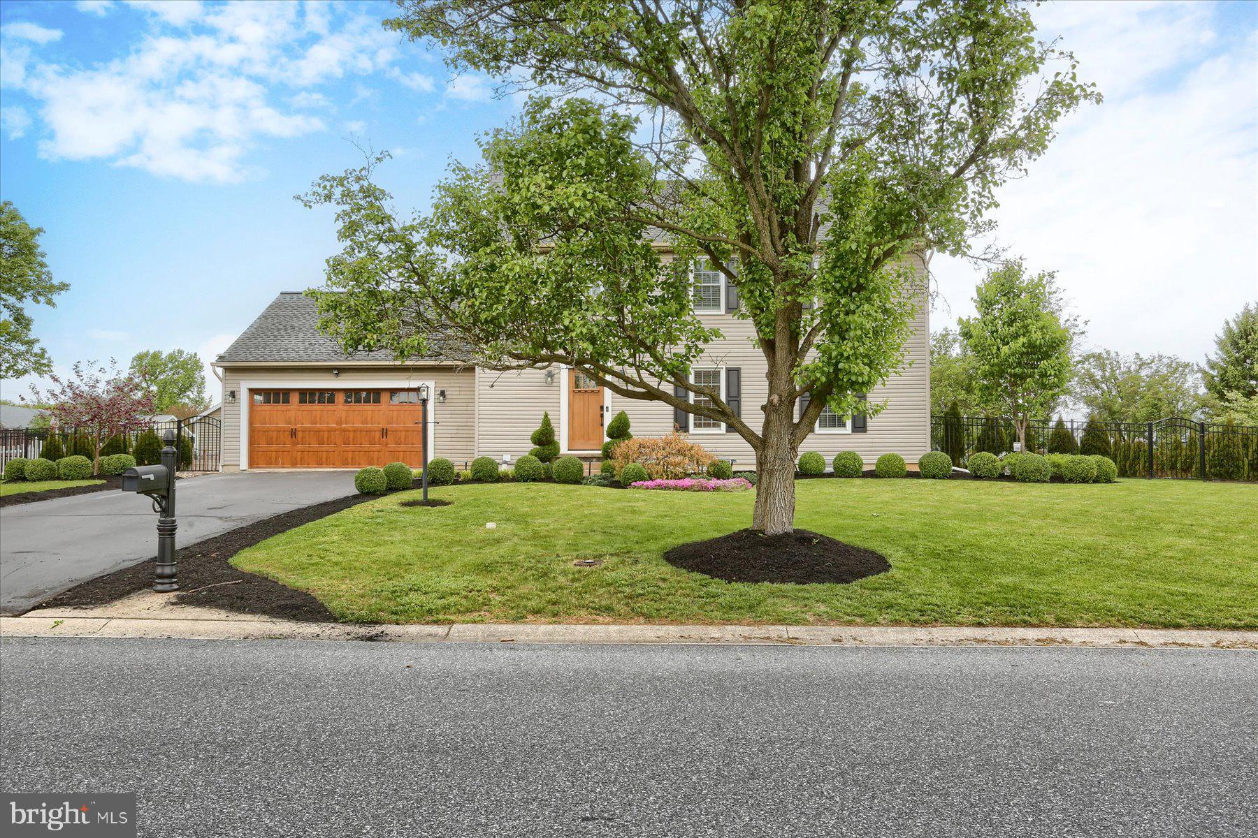 11 WHEATSTONE DRIVE
