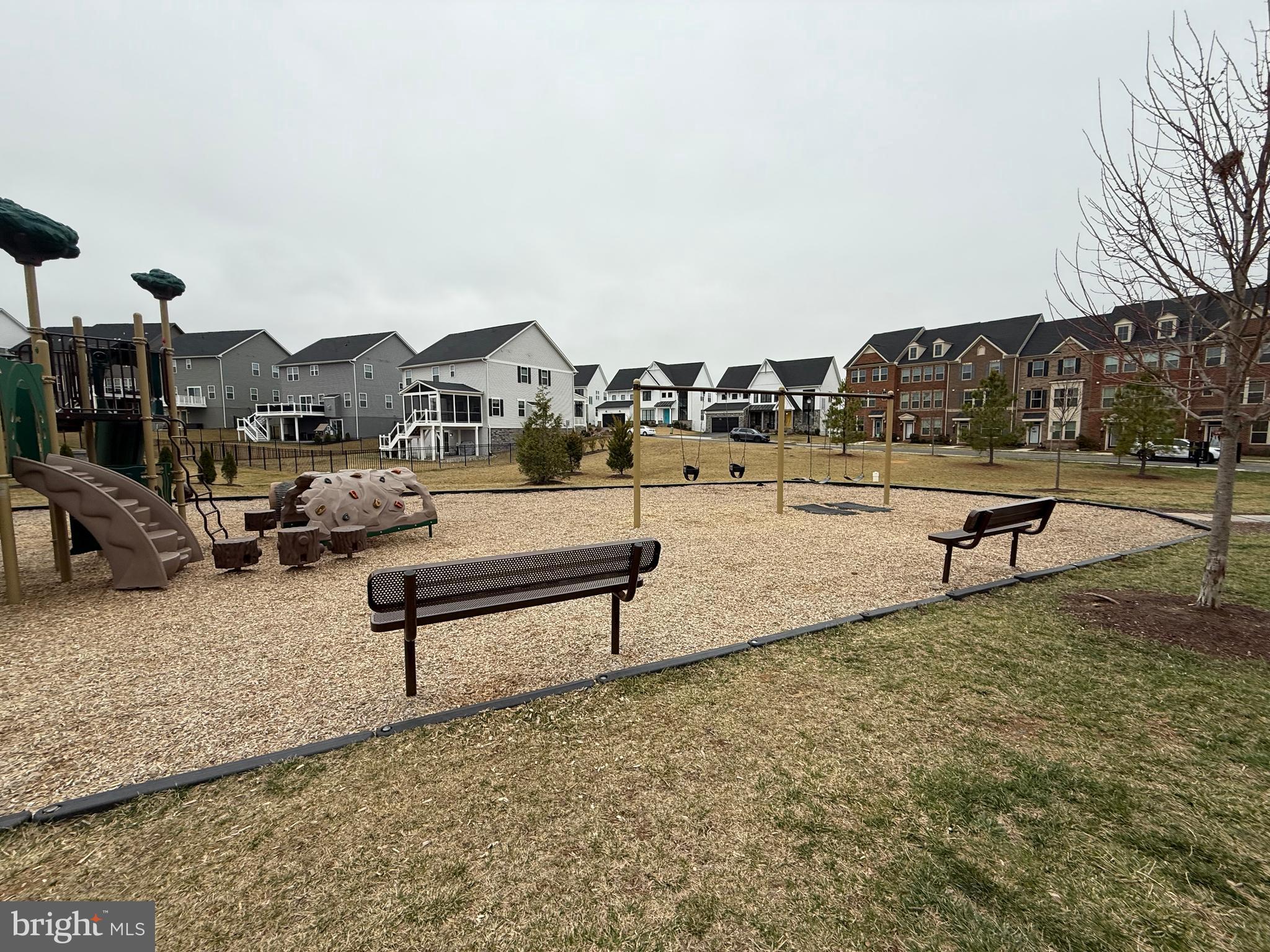 LANDSDALE - Residential Lease