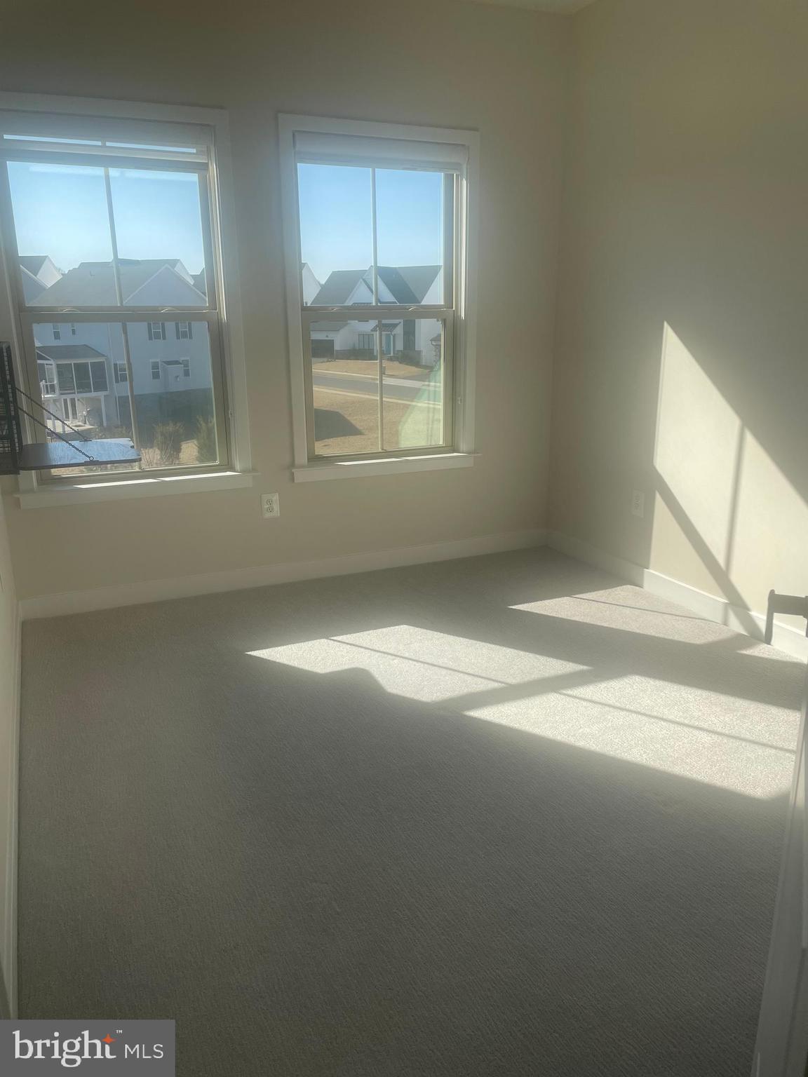 LANDSDALE - Residential Lease