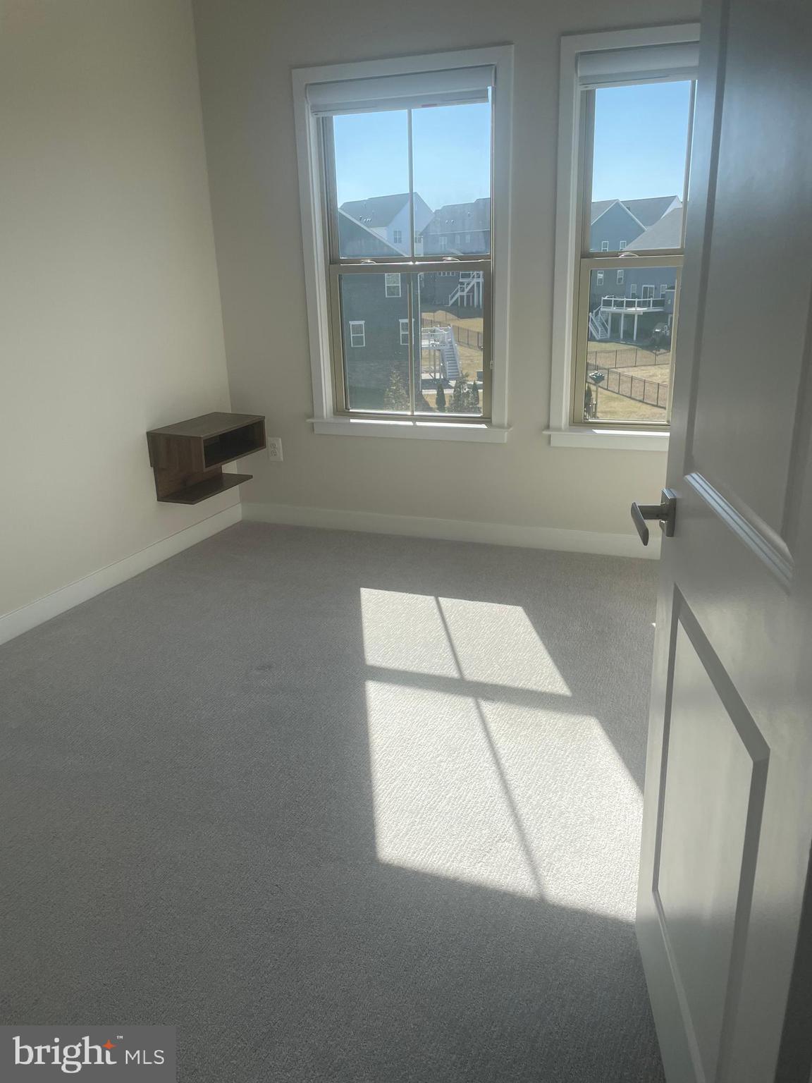 LANDSDALE - Residential Lease