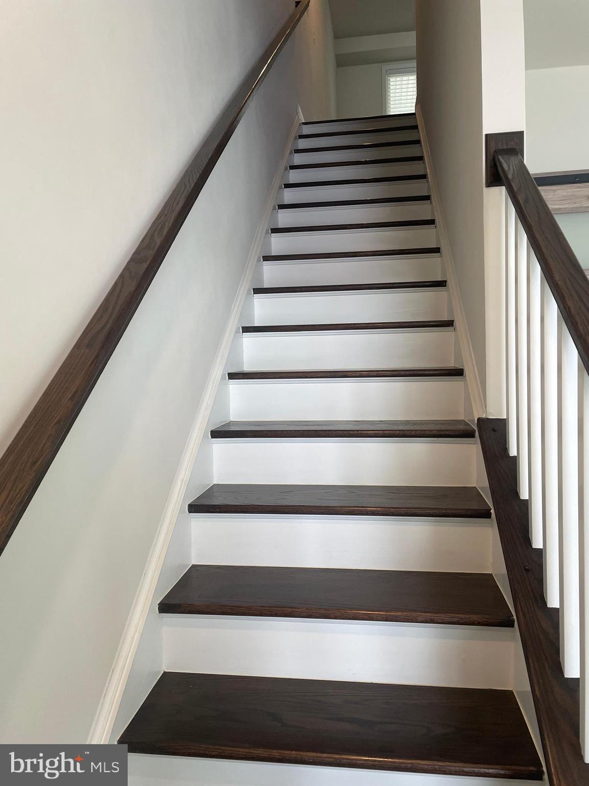 LANDSDALE - Residential Lease