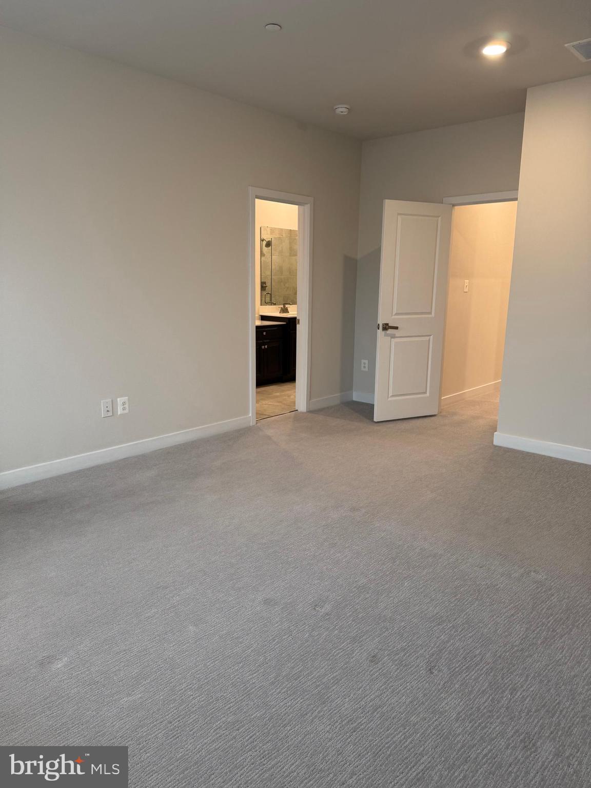 LANDSDALE - Residential Lease