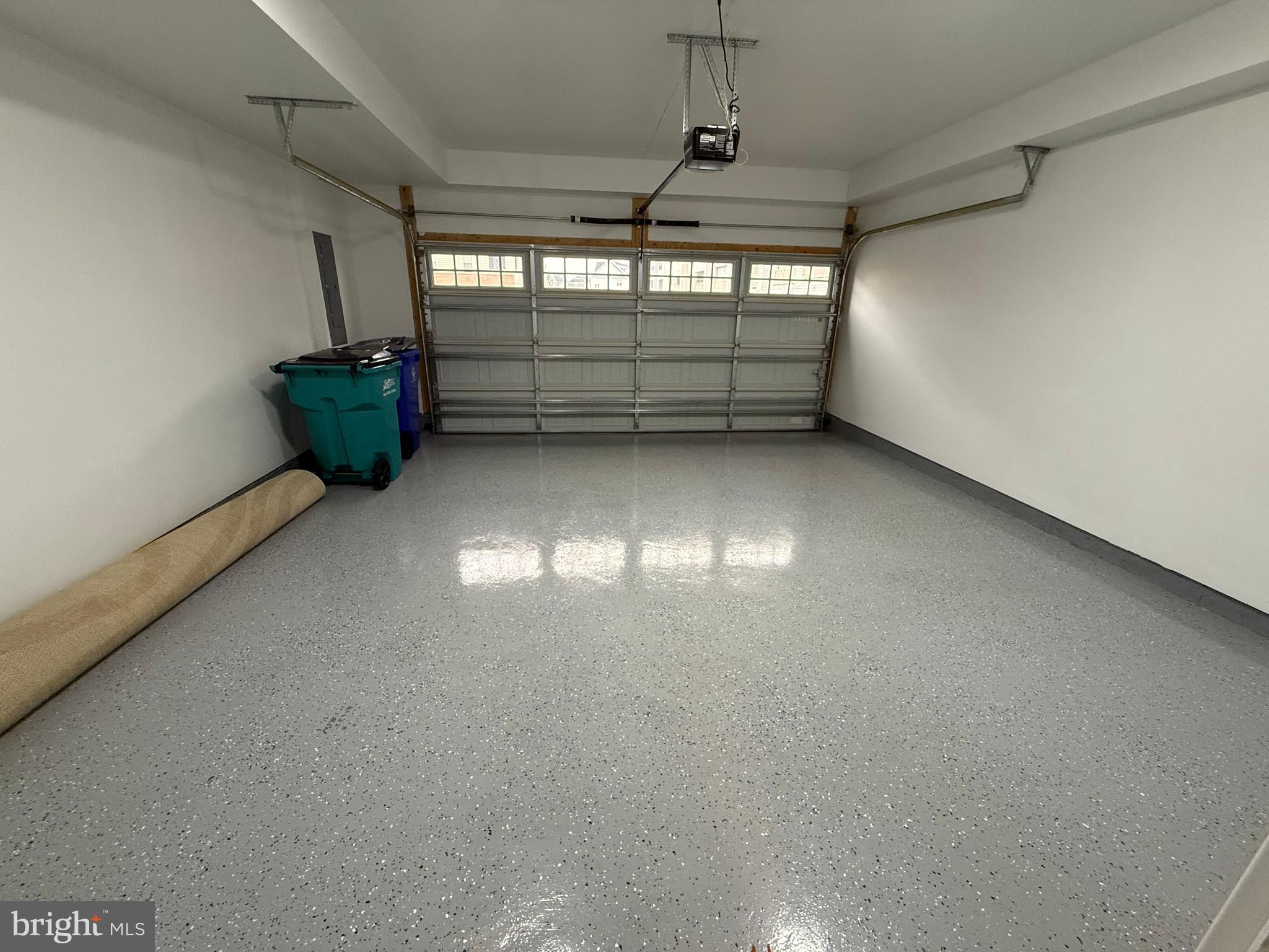 LANDSDALE - Residential Lease