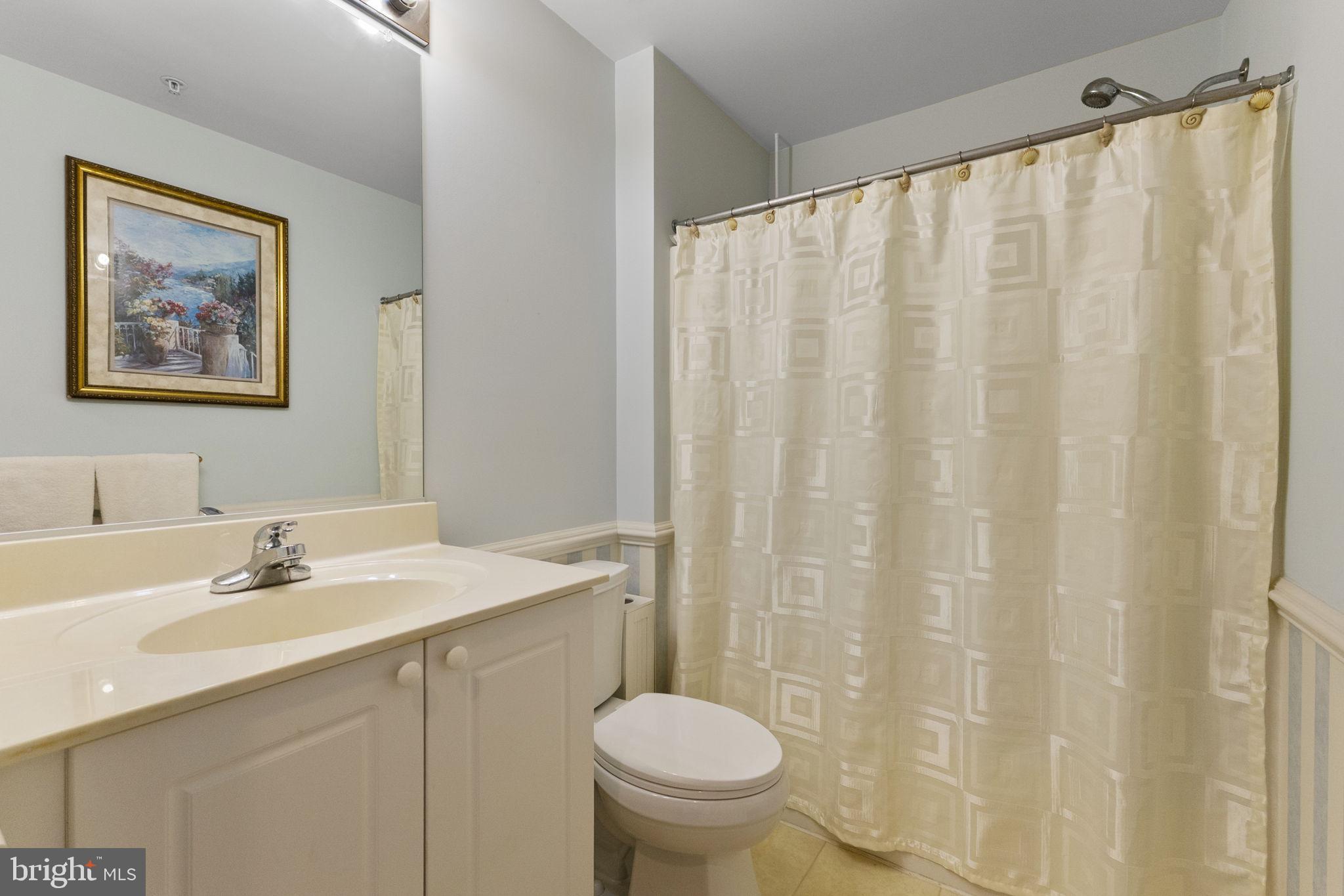 BALLENGER POINT CONDOS - Residential