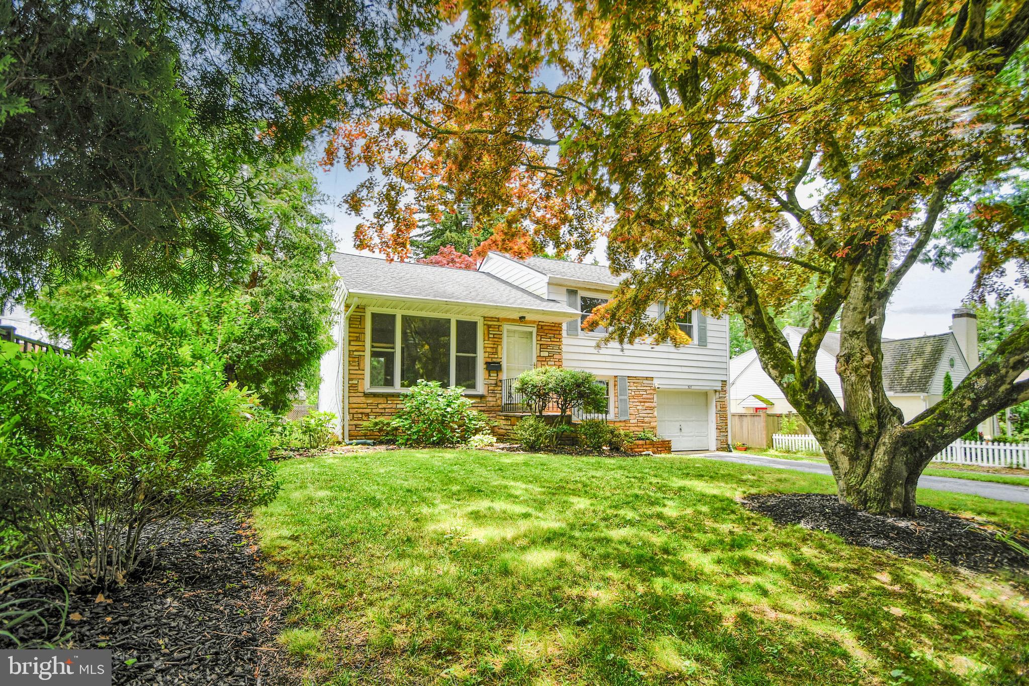 527 N NEW STREET