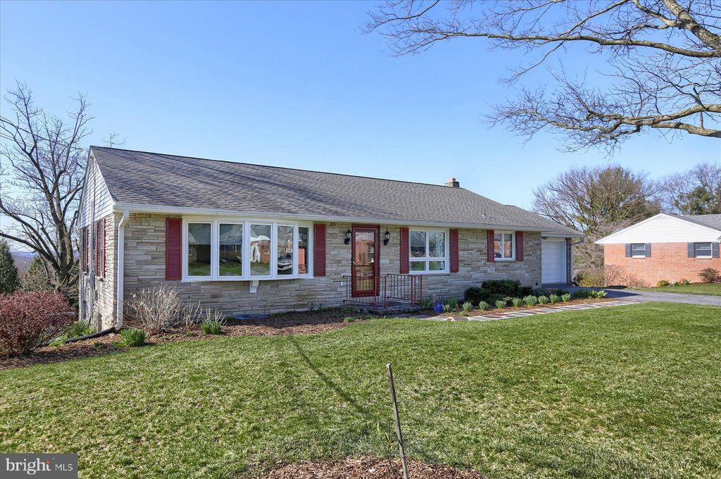 Photo of 742 Bruce Avenue, Mount Joy, PA 17552 (MLS # PALA2048572)