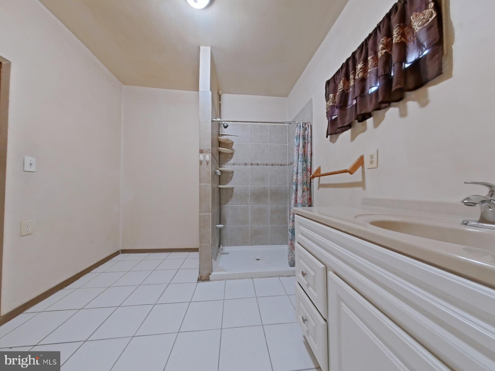 PHILADELPHIA (NORTH) - Residential