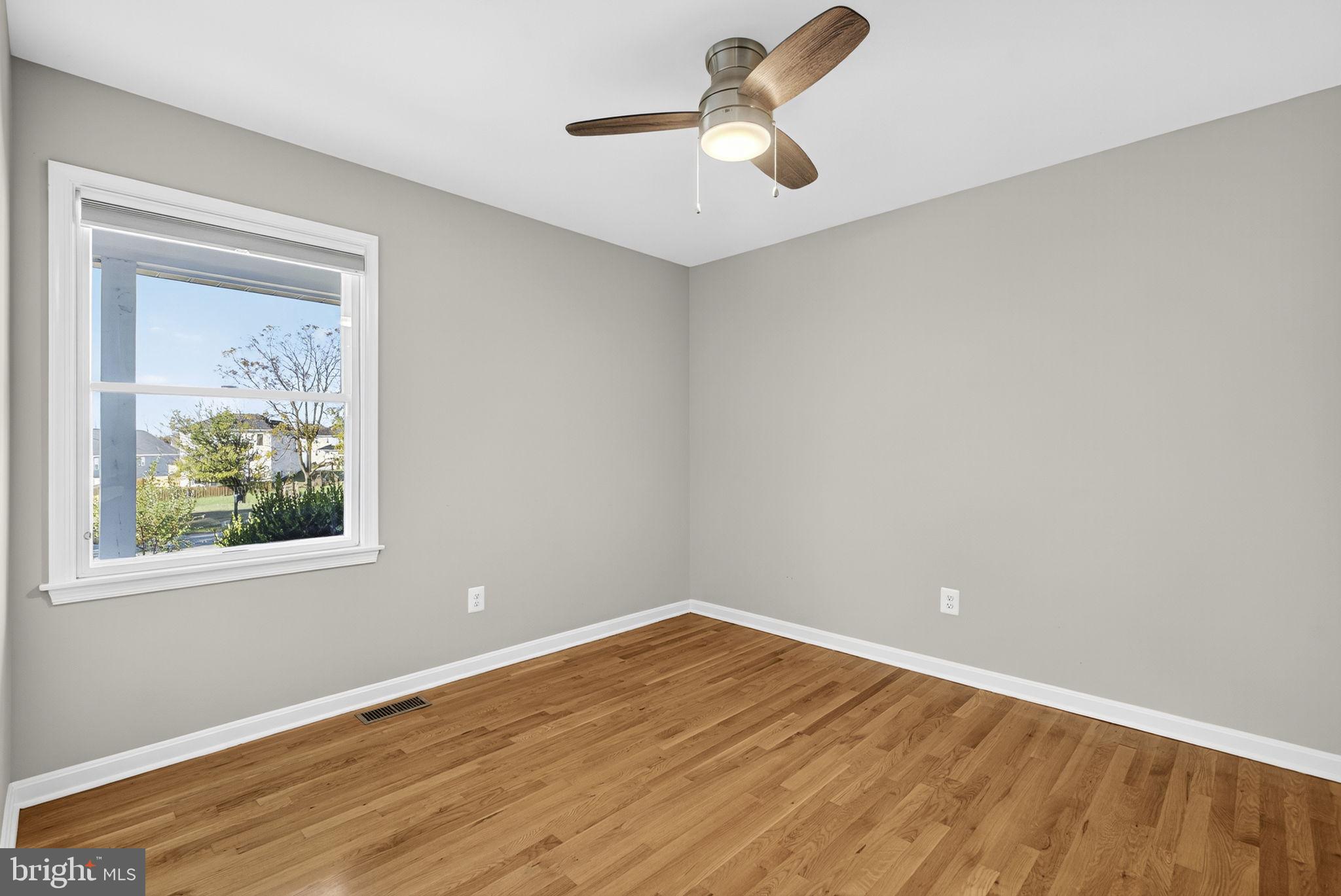 LORD FAIRFAX/MDLTWN GLEN - Residential