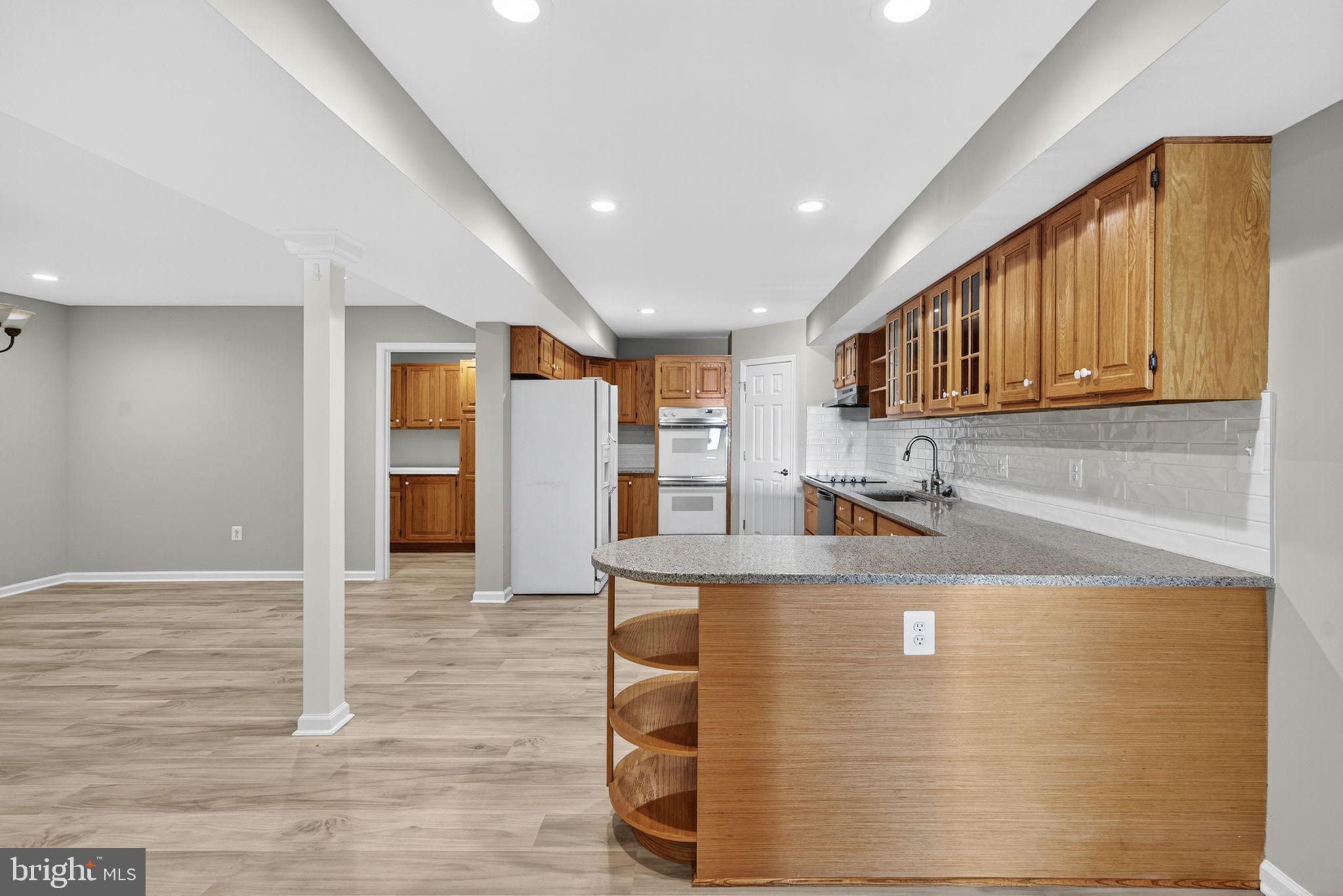 LORD FAIRFAX/MDLTWN GLEN - Residential