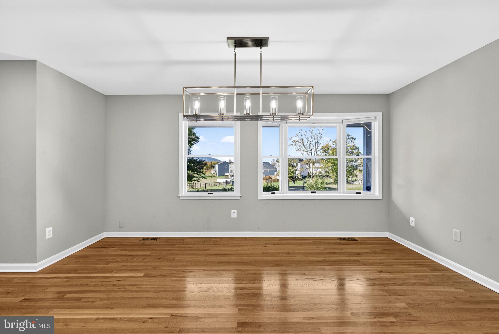 LORD FAIRFAX/MDLTWN GLEN - Residential