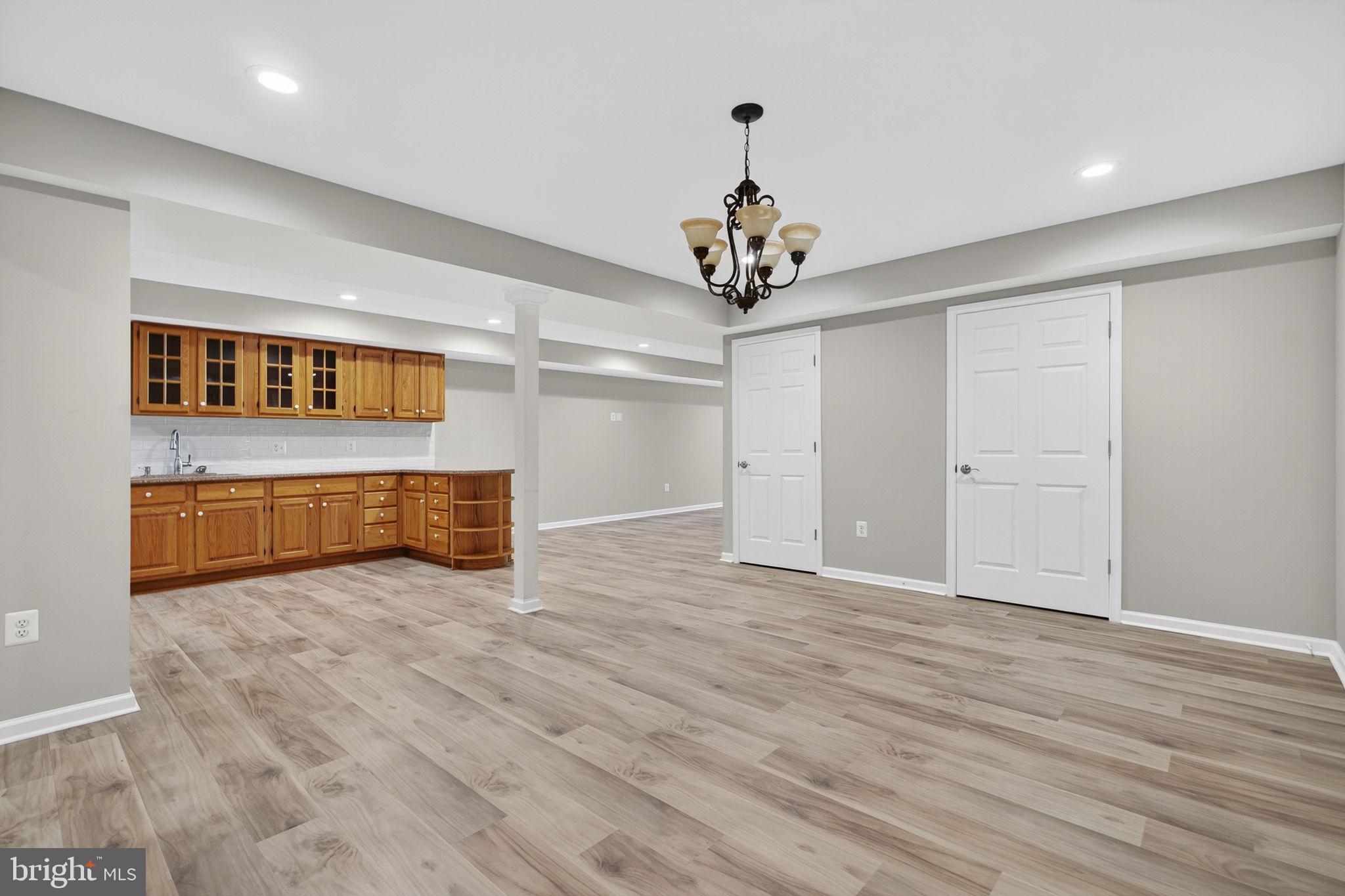 LORD FAIRFAX/MDLTWN GLEN - Residential