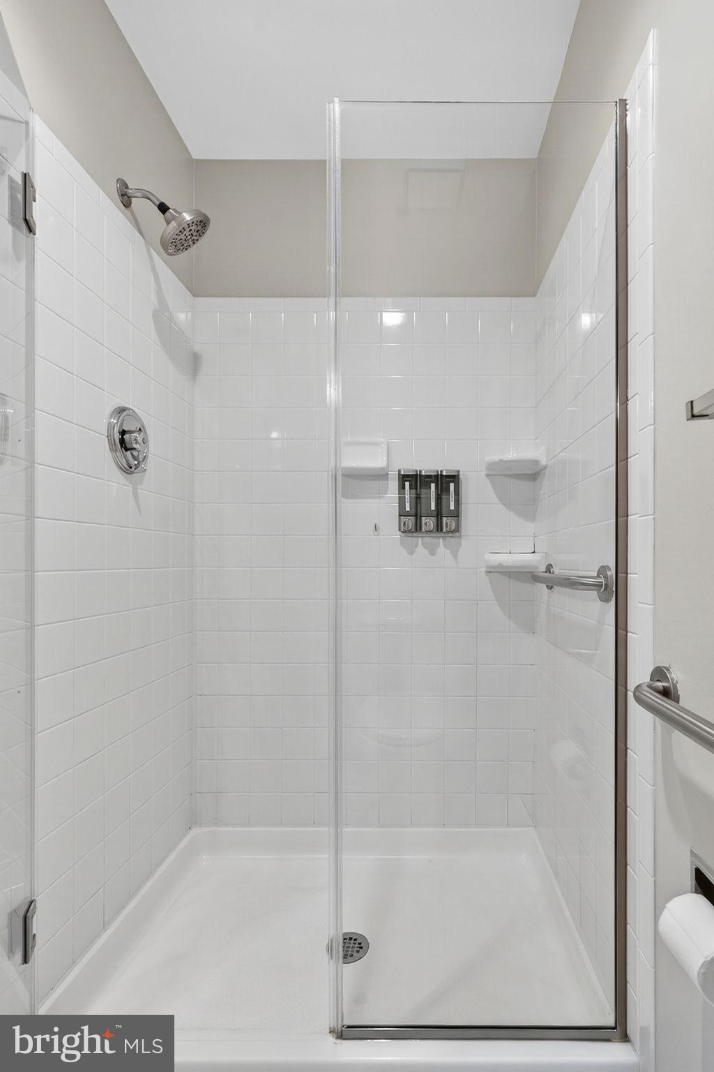 LORD FAIRFAX/MDLTWN GLEN - Residential