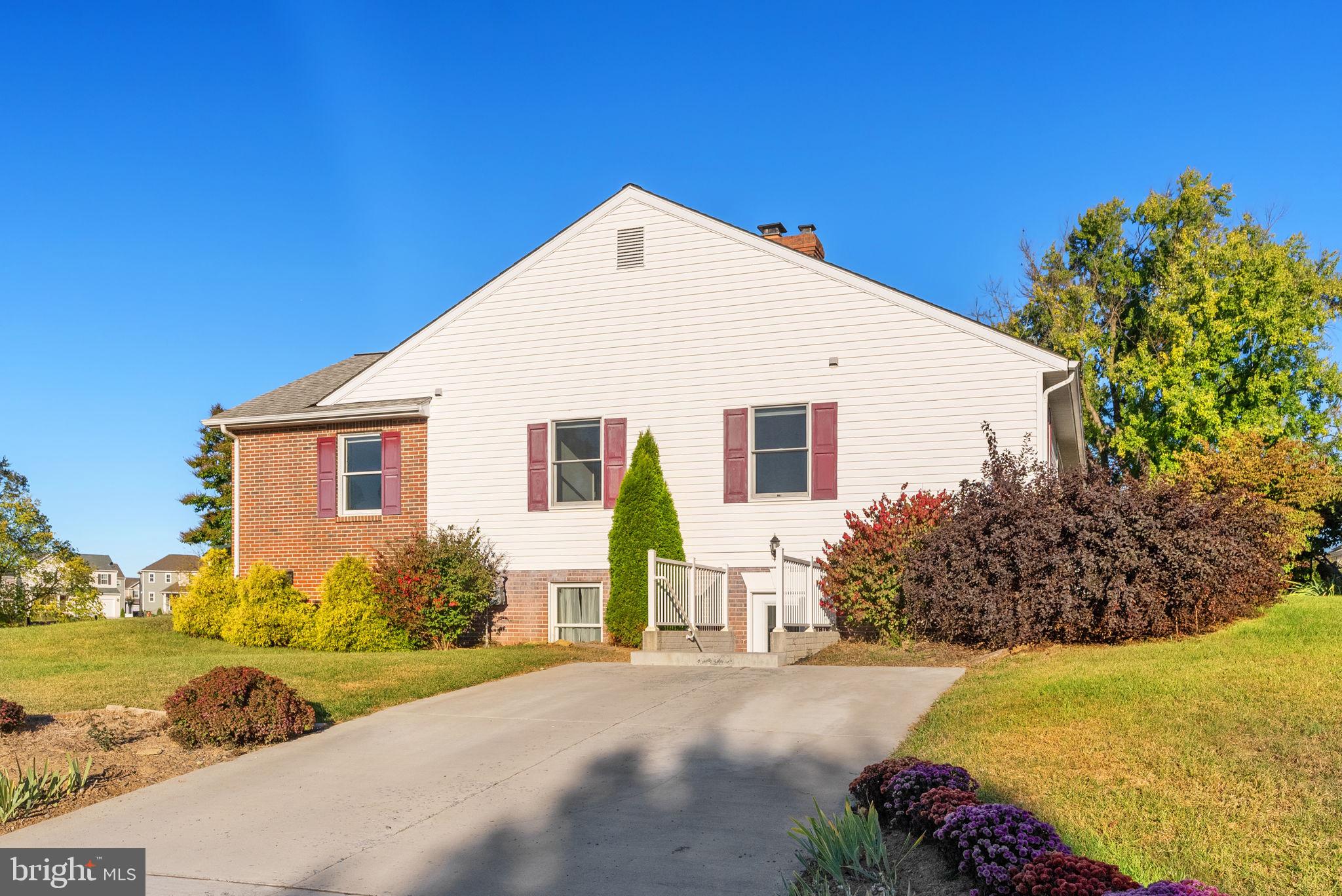 LORD FAIRFAX/MDLTWN GLEN - Residential