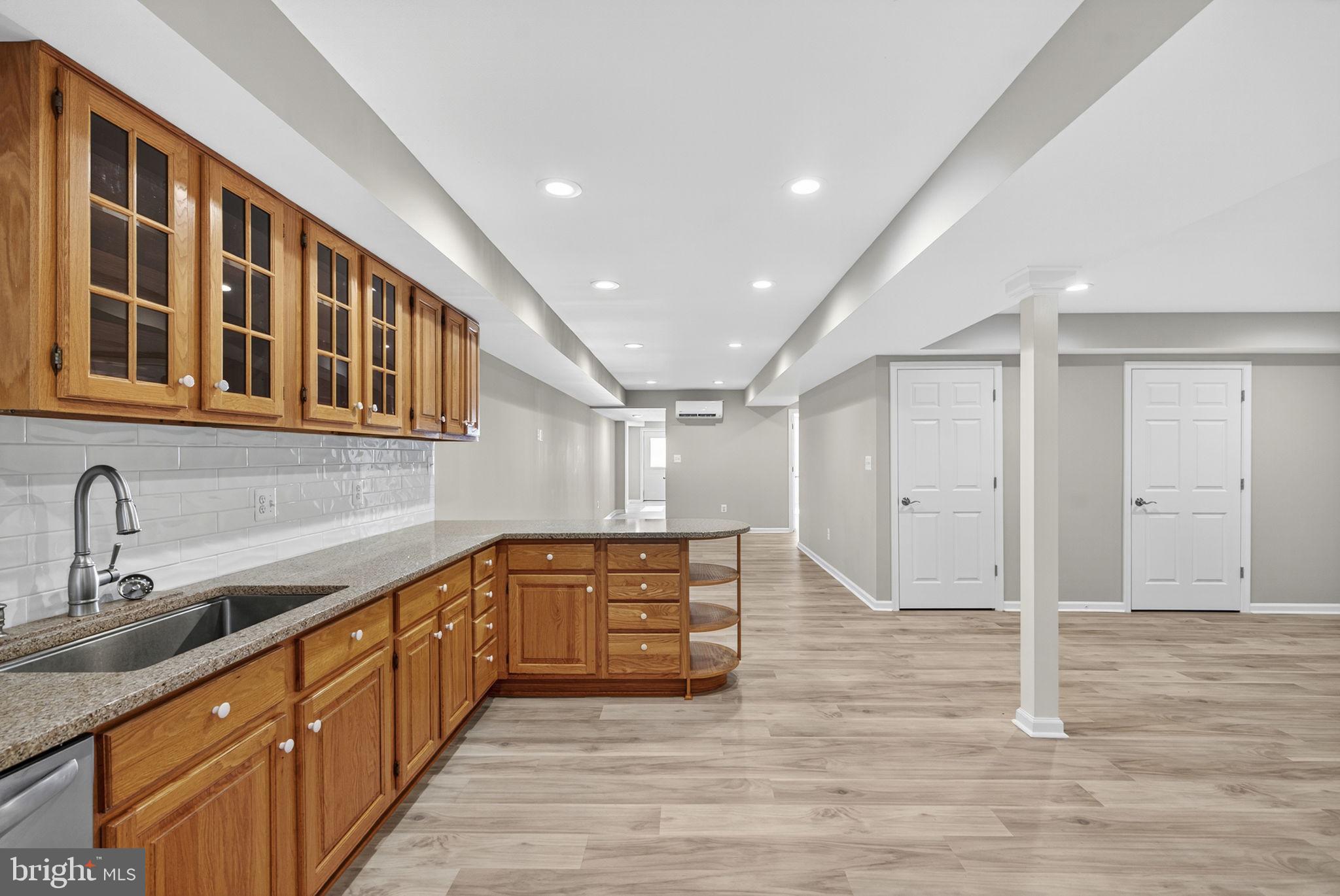 LORD FAIRFAX/MDLTWN GLEN - Residential