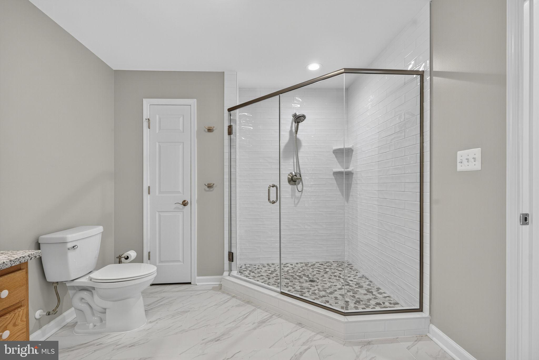 LORD FAIRFAX/MDLTWN GLEN - Residential