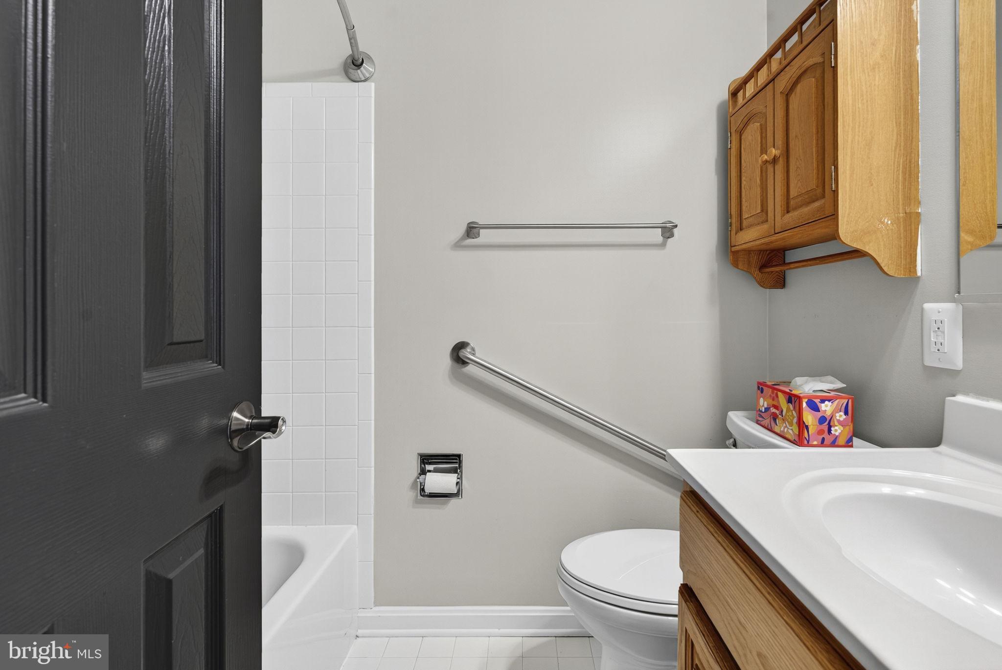 LORD FAIRFAX/MDLTWN GLEN - Residential