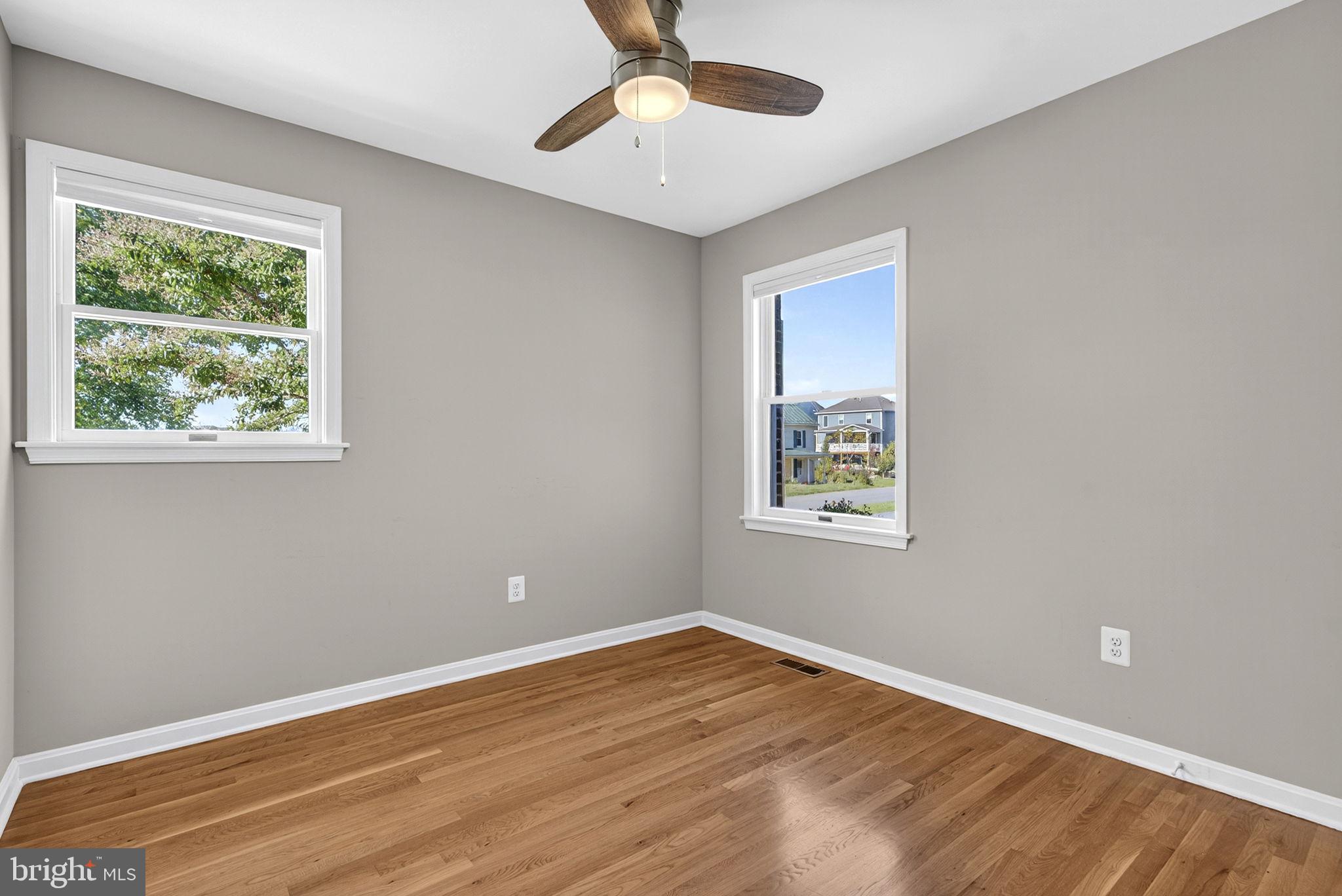 LORD FAIRFAX/MDLTWN GLEN - Residential