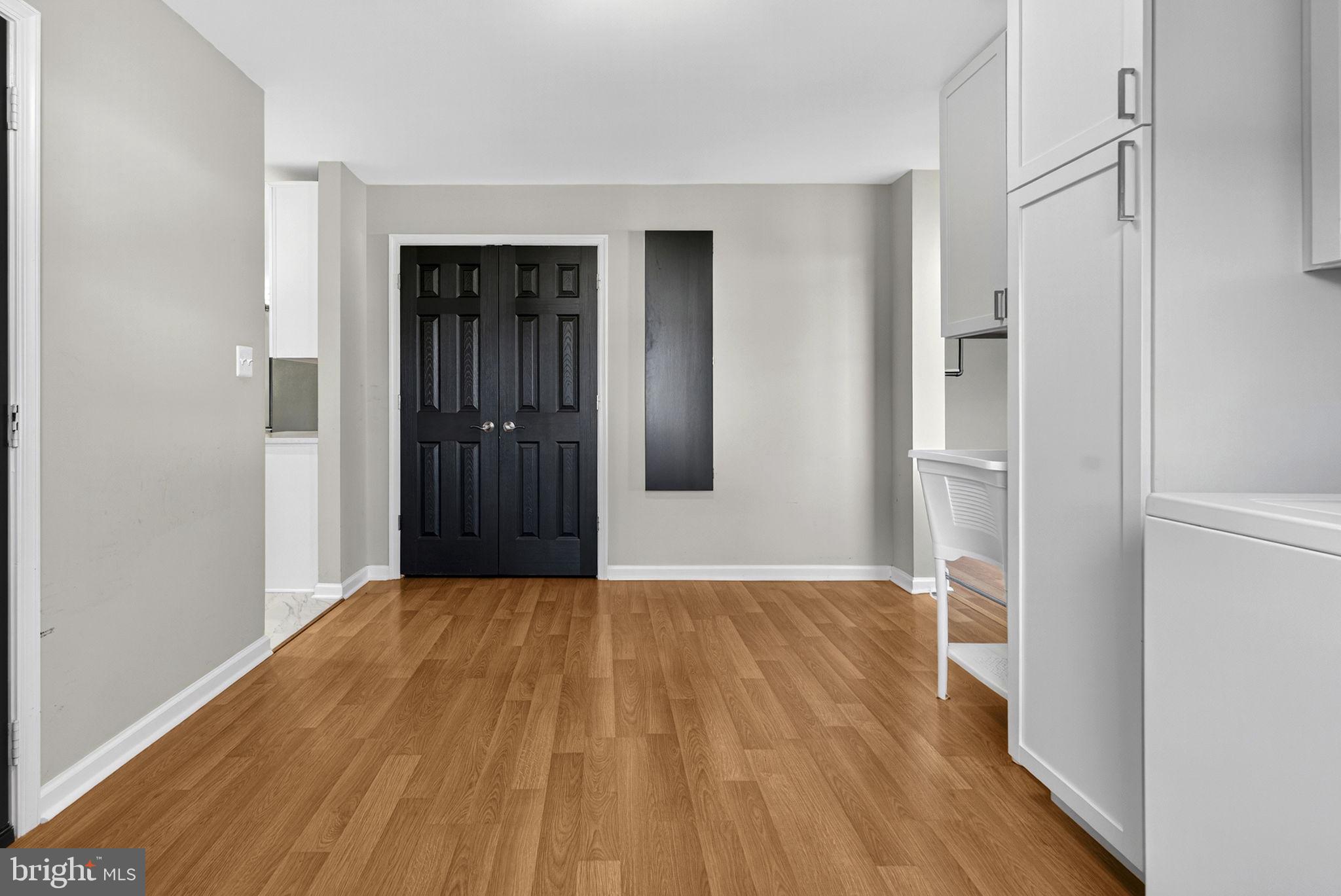 LORD FAIRFAX/MDLTWN GLEN - Residential