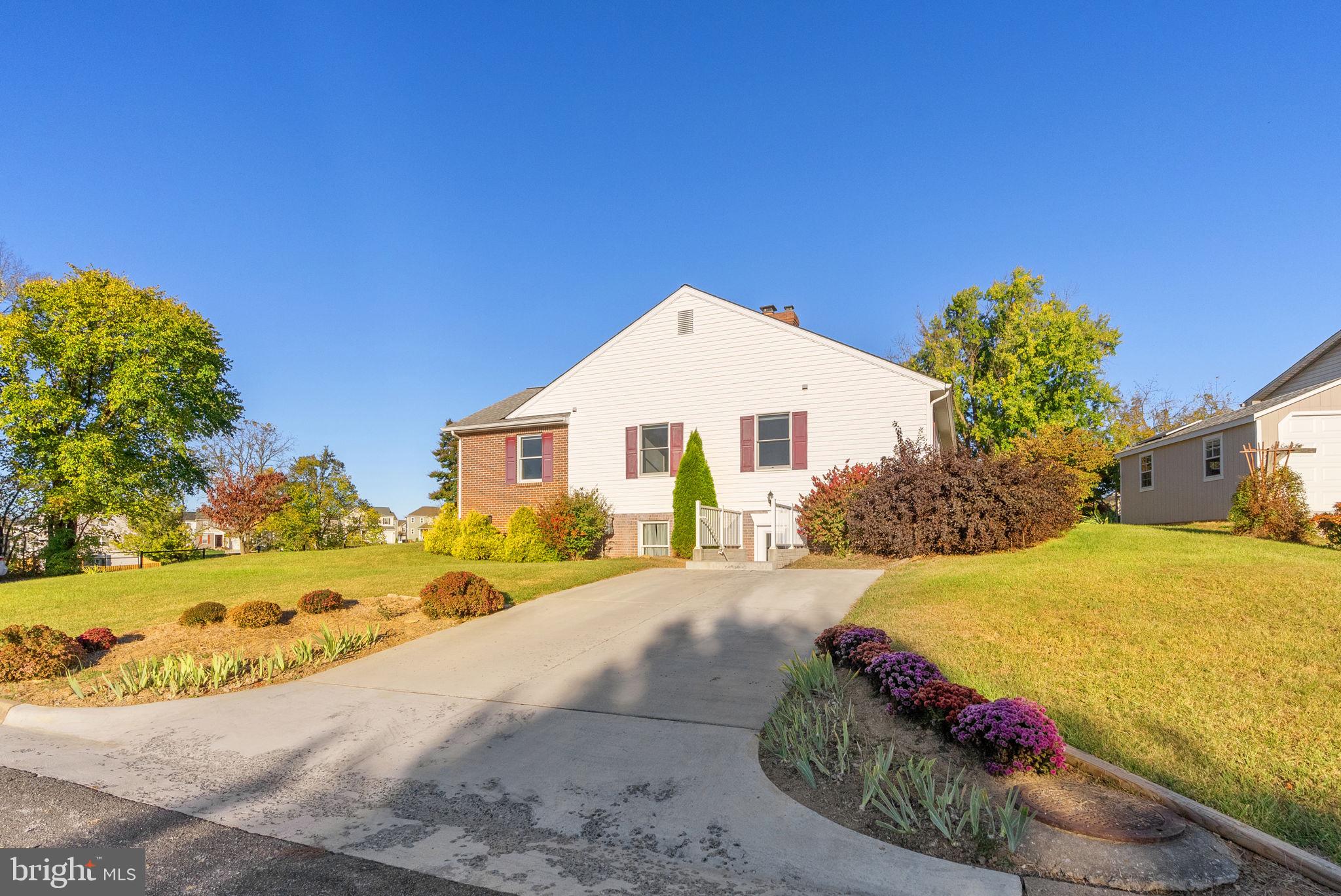 LORD FAIRFAX/MDLTWN GLEN - Residential