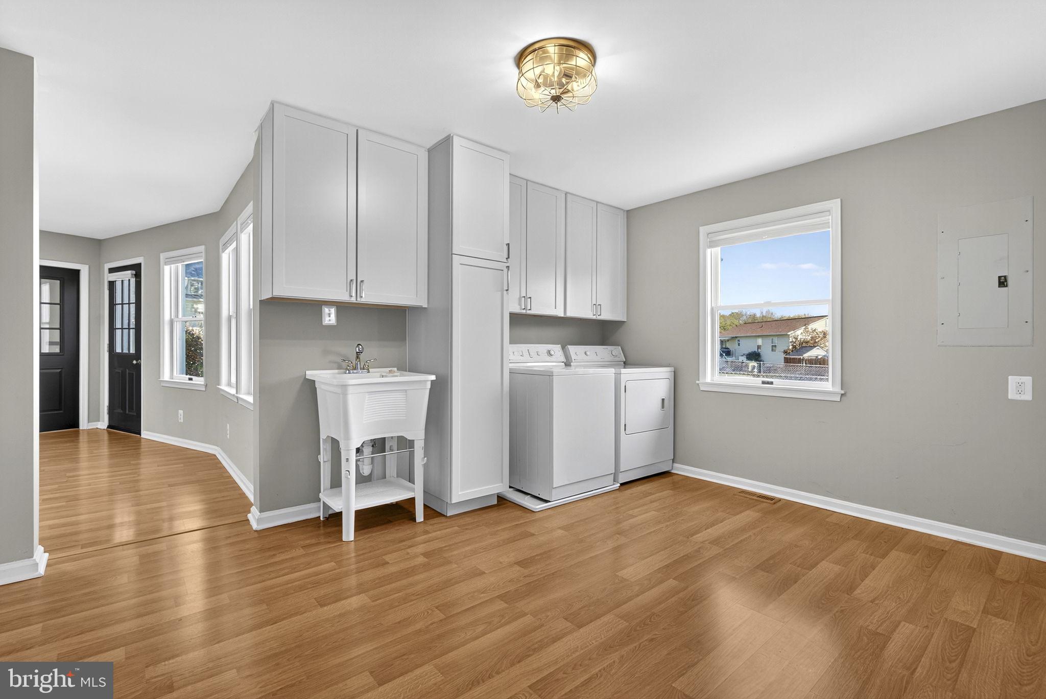 LORD FAIRFAX/MDLTWN GLEN - Residential