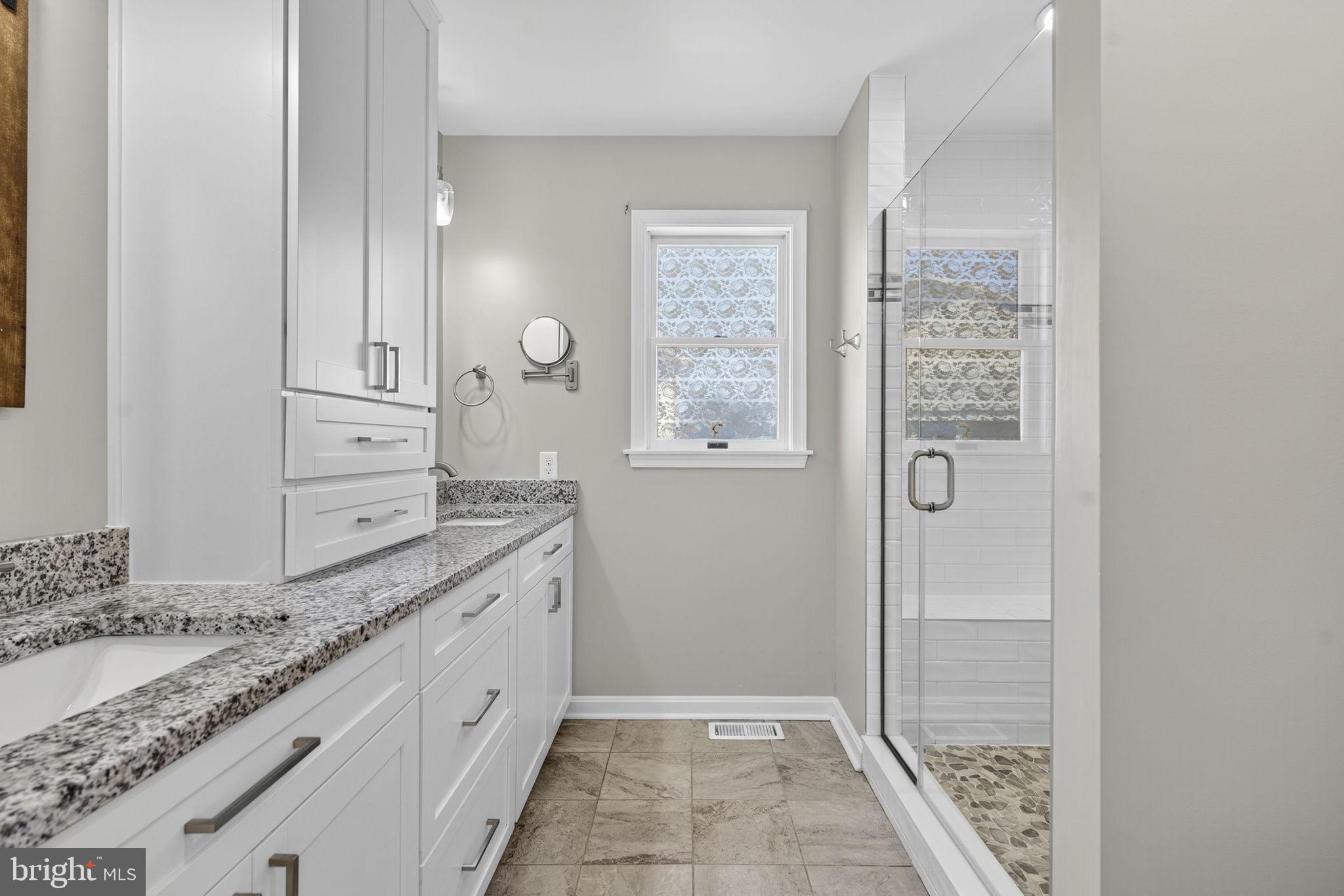 LORD FAIRFAX/MDLTWN GLEN - Residential