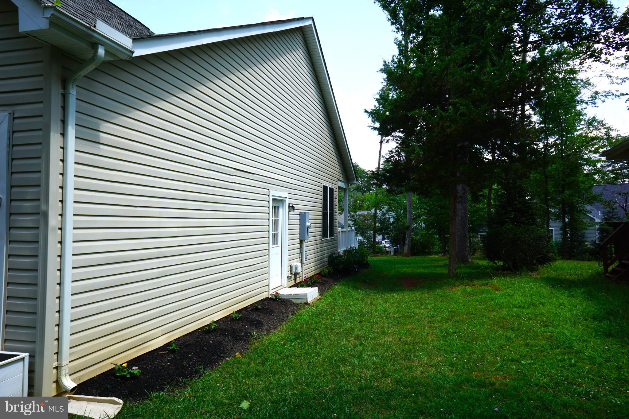 303 STRATFORD CIRCLE