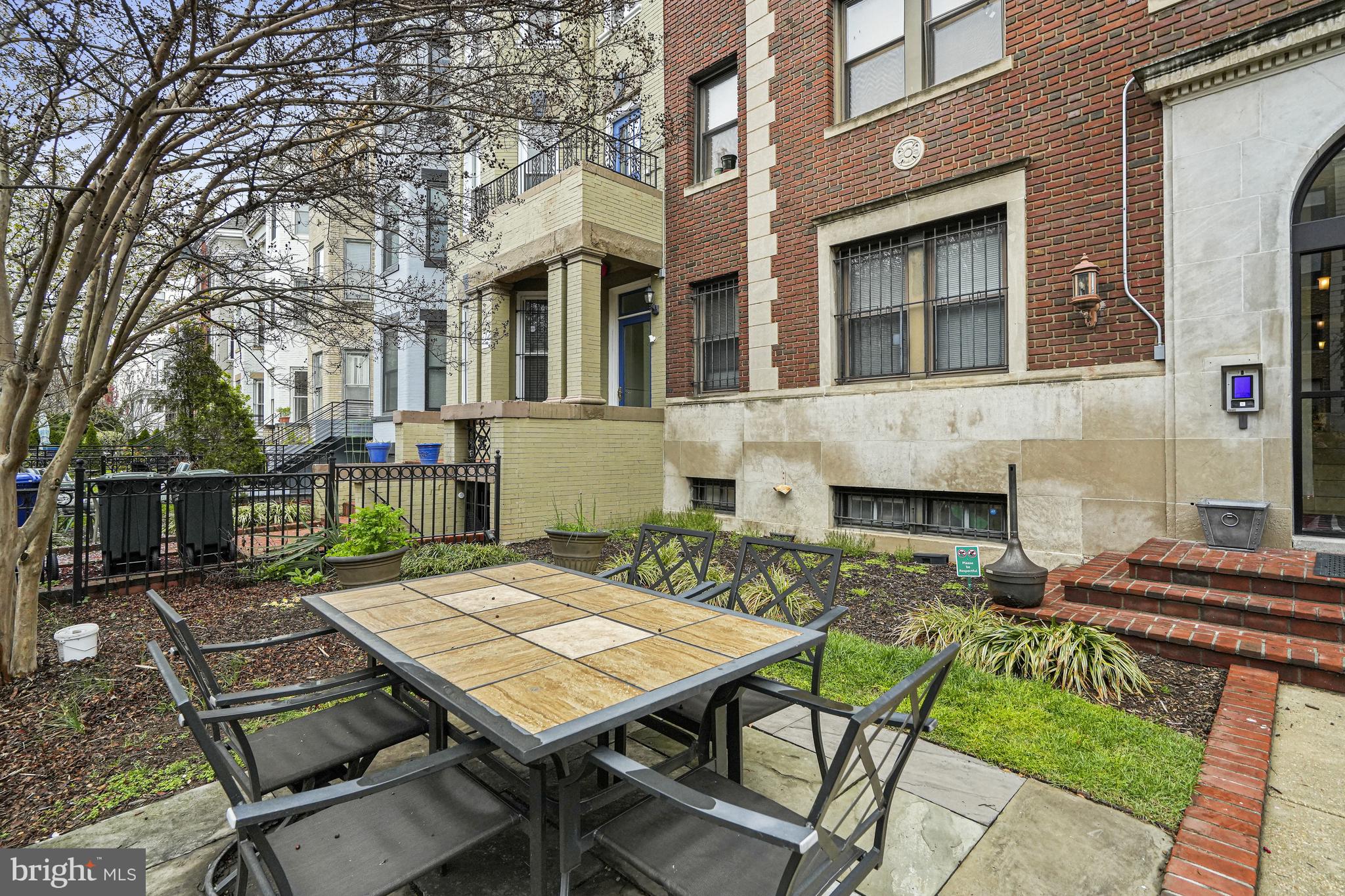 1321 NW FAIRMONT STREET NW 1