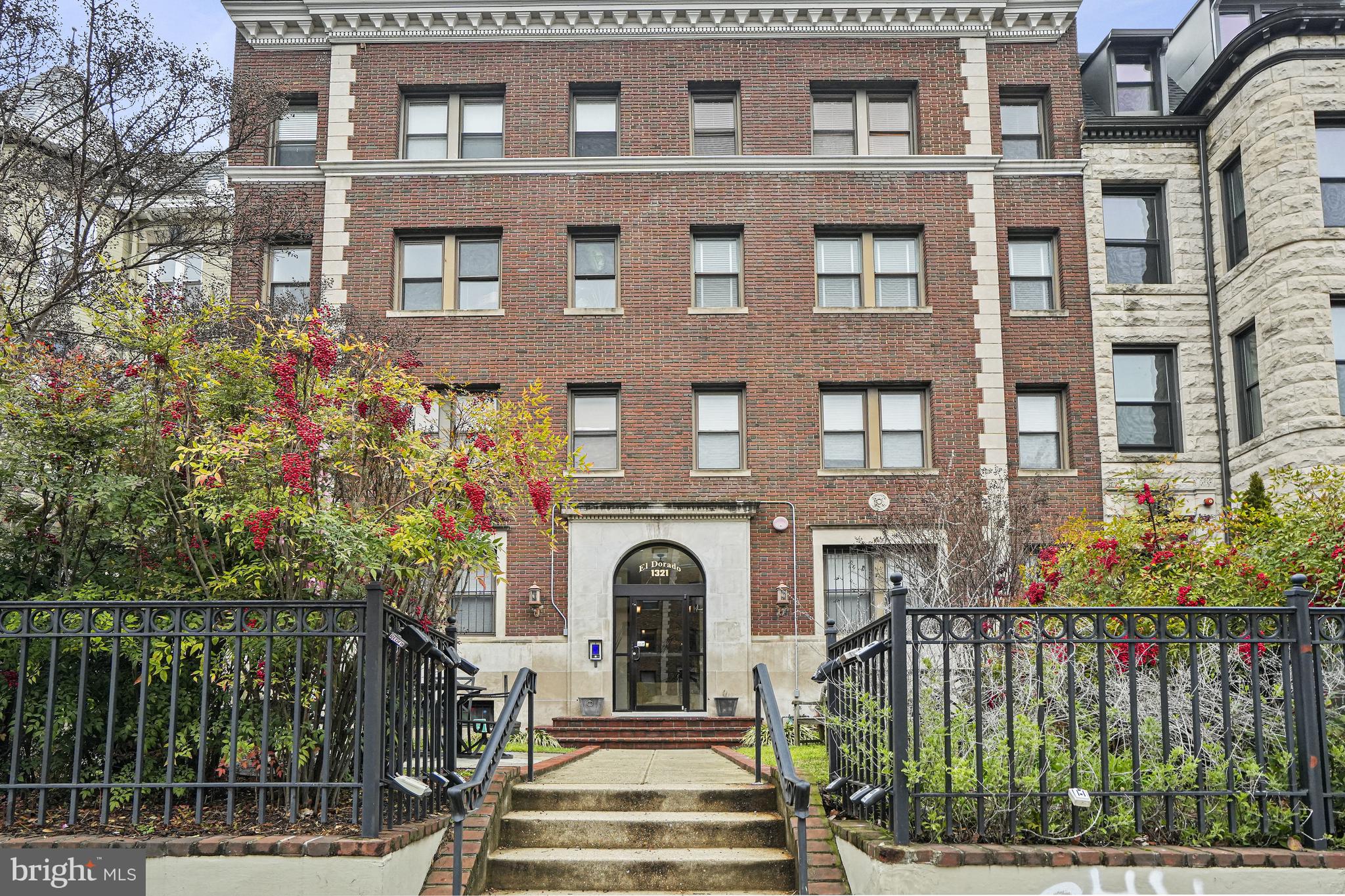 1321 NW FAIRMONT STREET NW 1