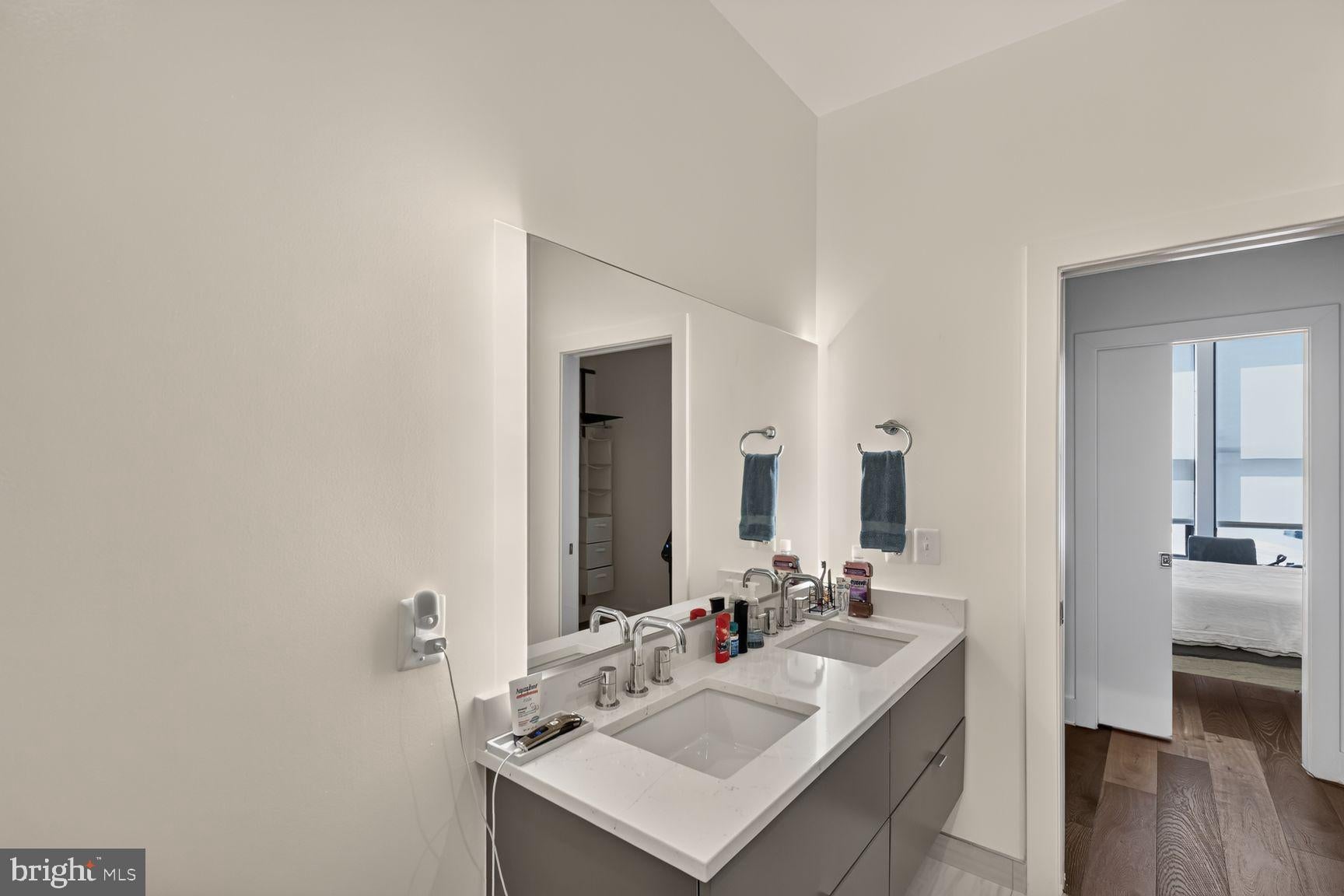 1312 KING STREET 308