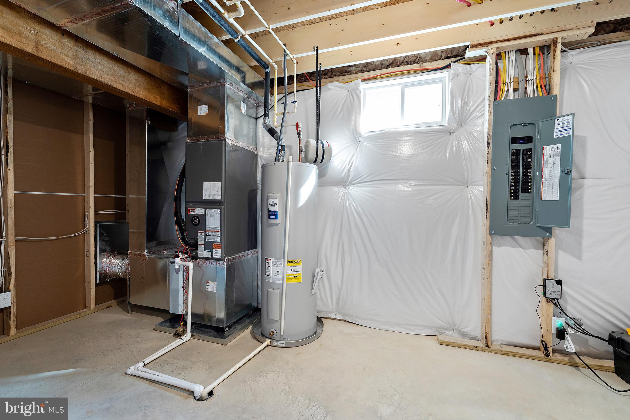 LAKE CAROLINE - Residential