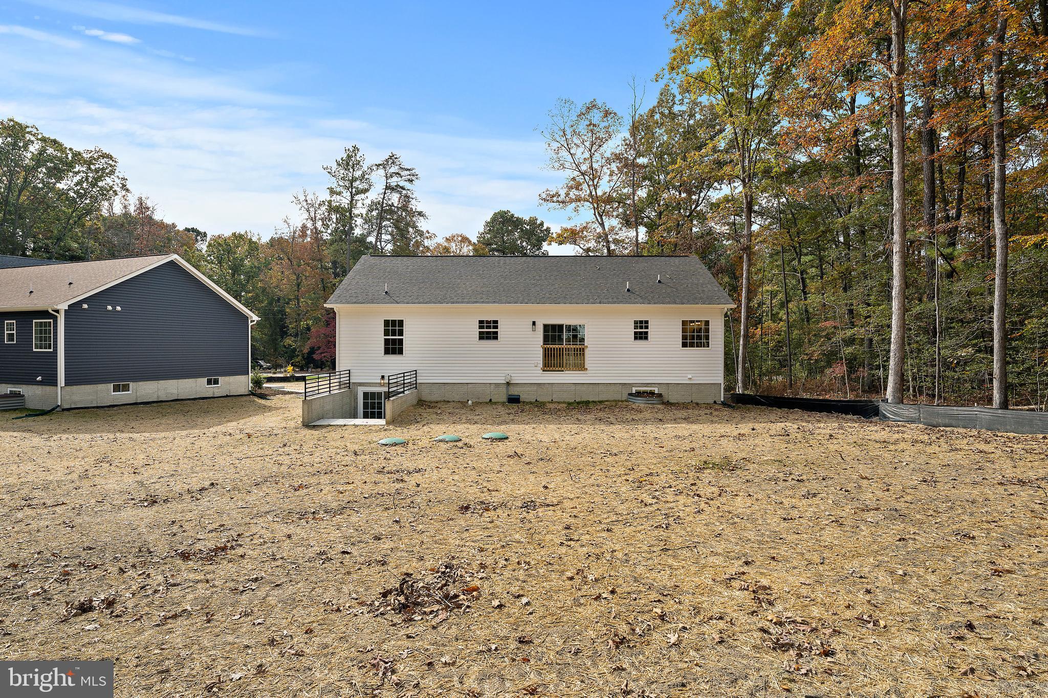 LAKE CAROLINE - Residential