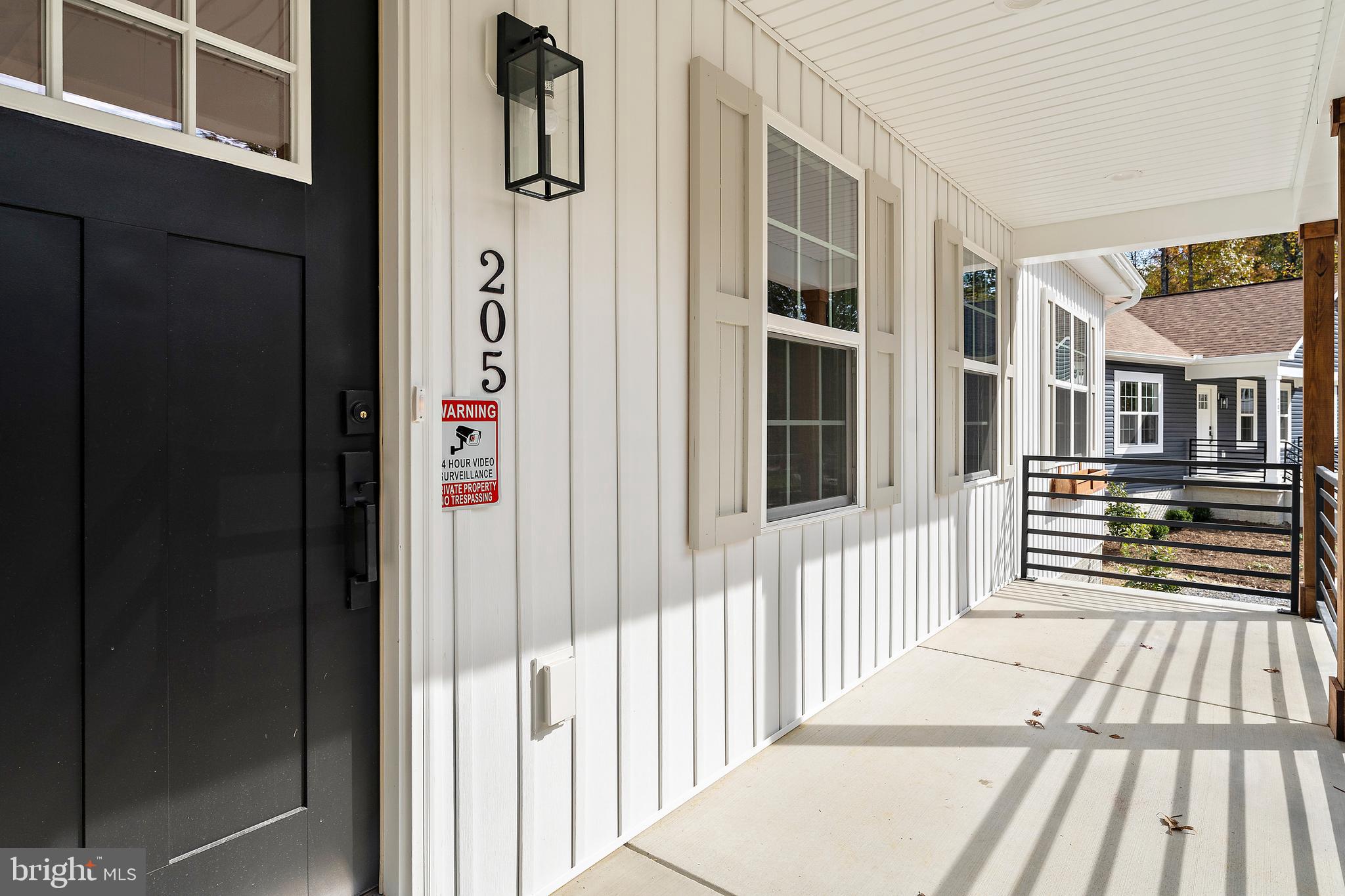 LAKE CAROLINE - Residential