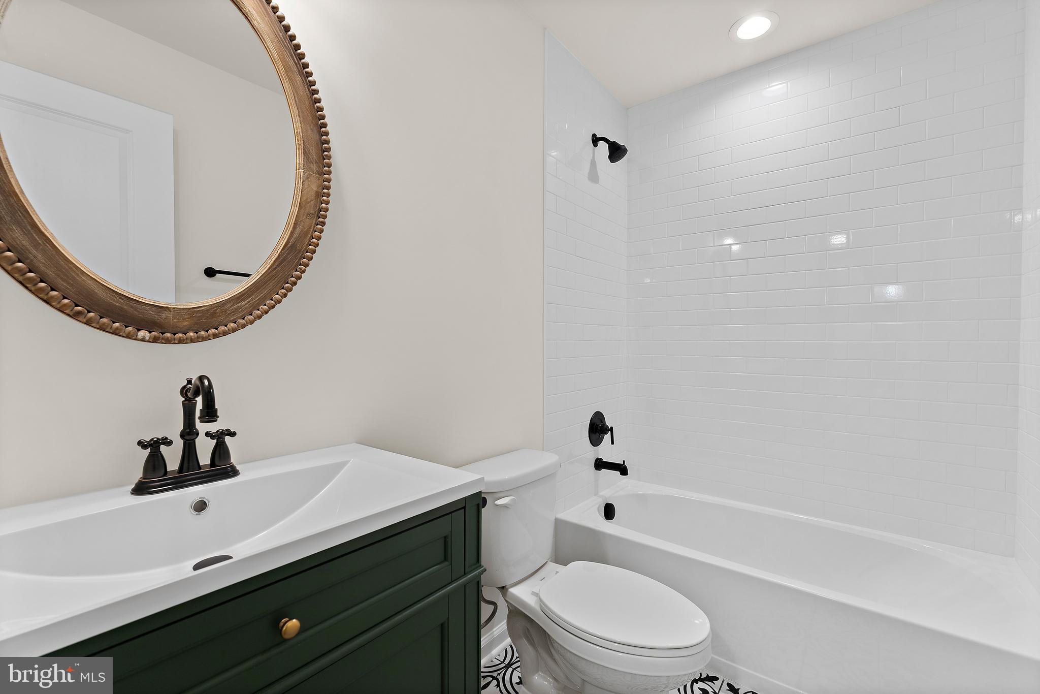 LAKE CAROLINE - Residential